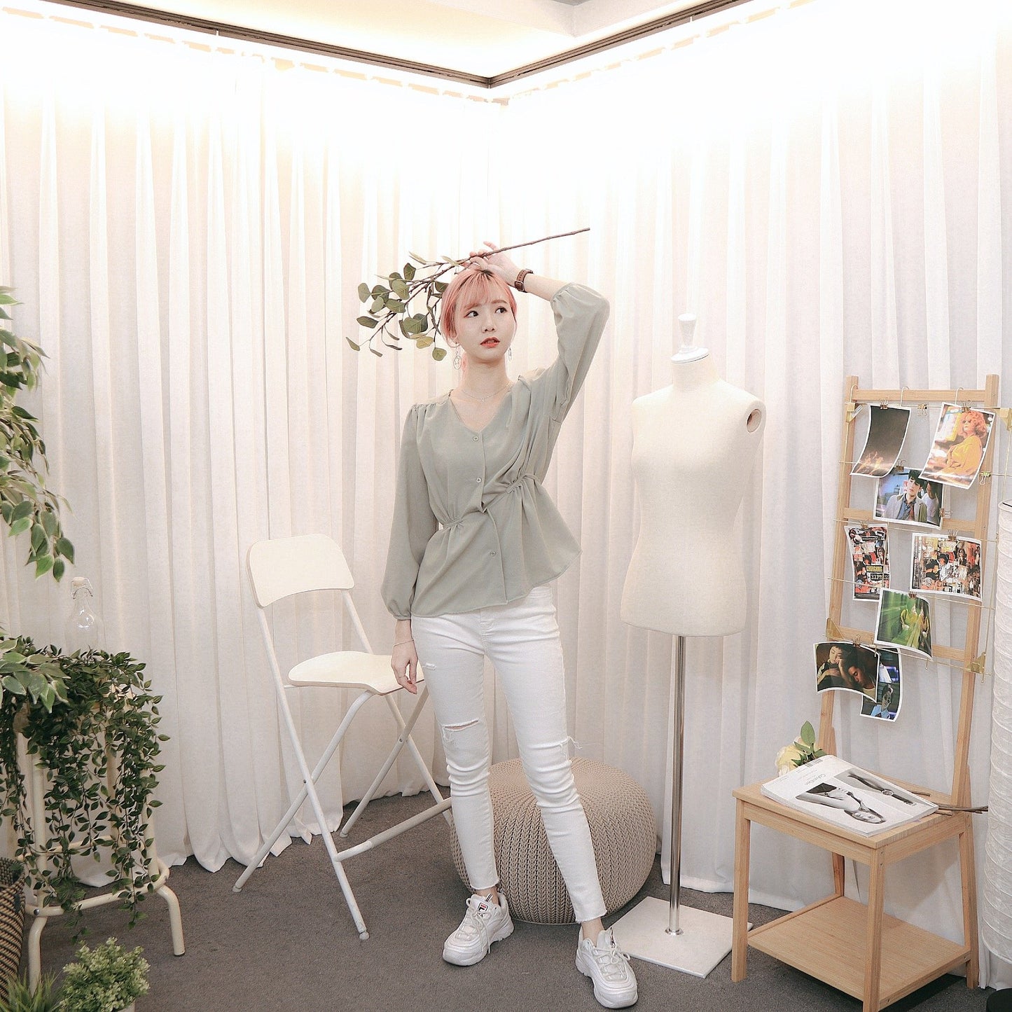 #J082 WHITEN JEANS - Letta A