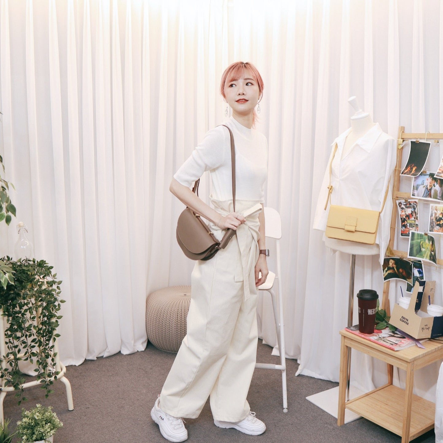 #T221 KOREAN GIRL KNIT TOP - Letta A