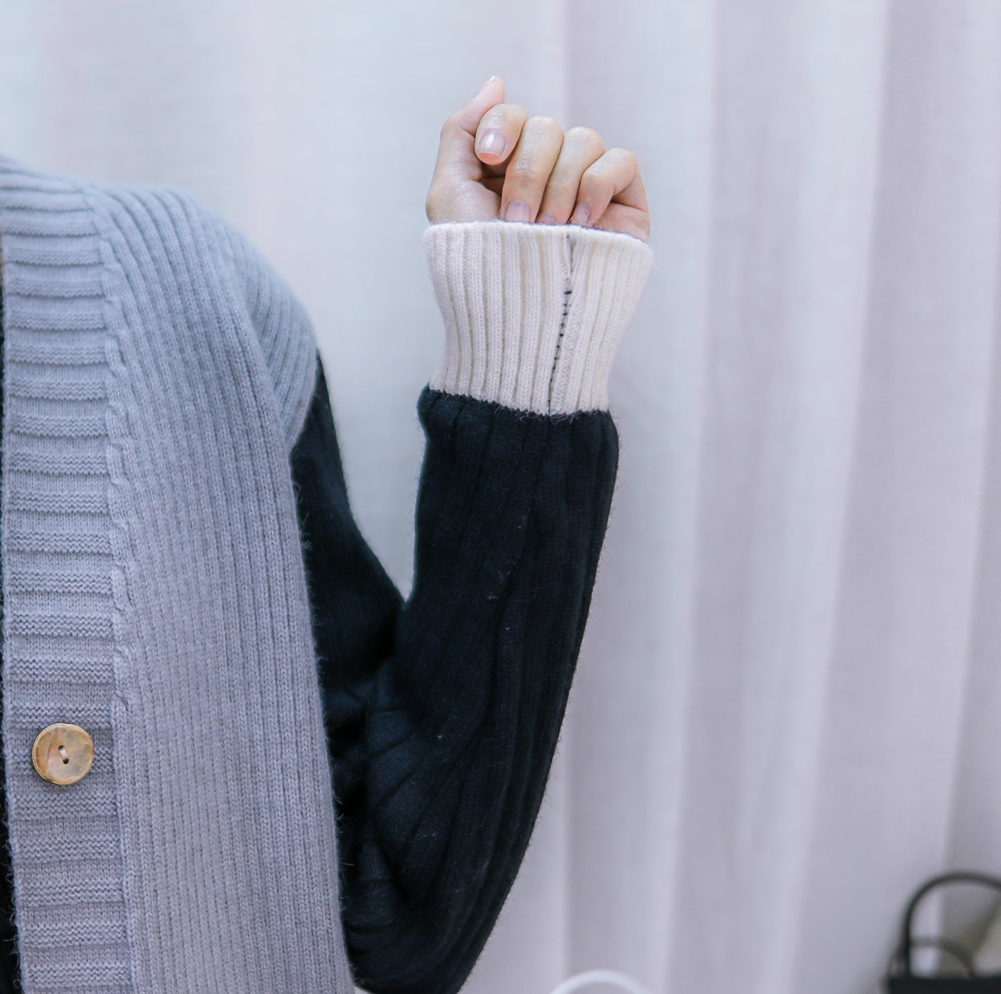 T407 BECAUSE OF YOU KNIT TOP