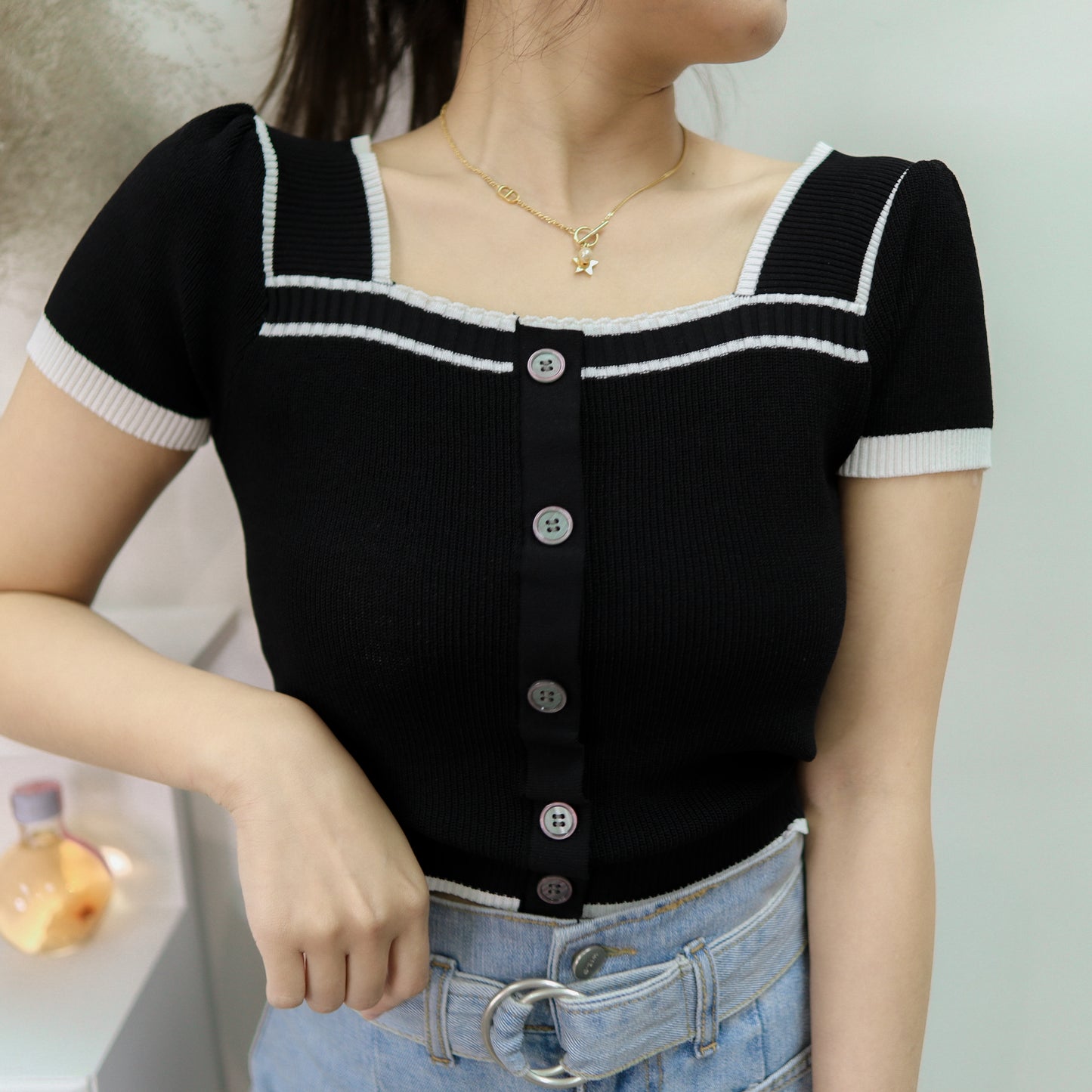 T522 FRIDAY KNIT TOP