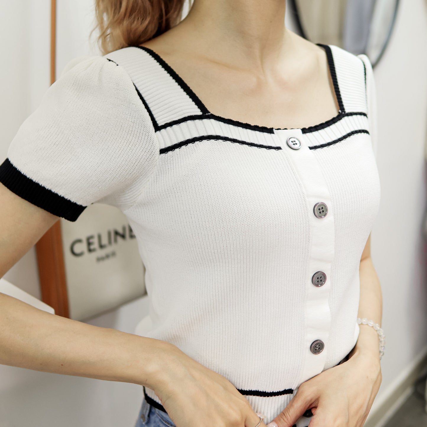 T522 FRIDAY KNIT TOP