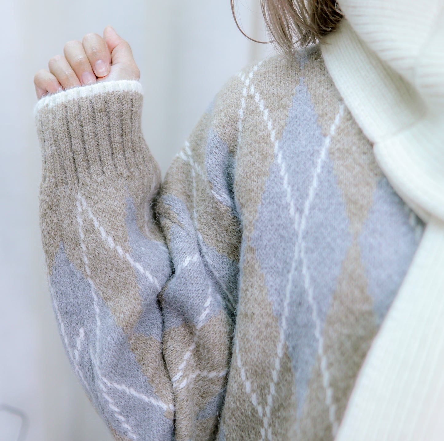 T418 SKY AND CLOUD SWEATER