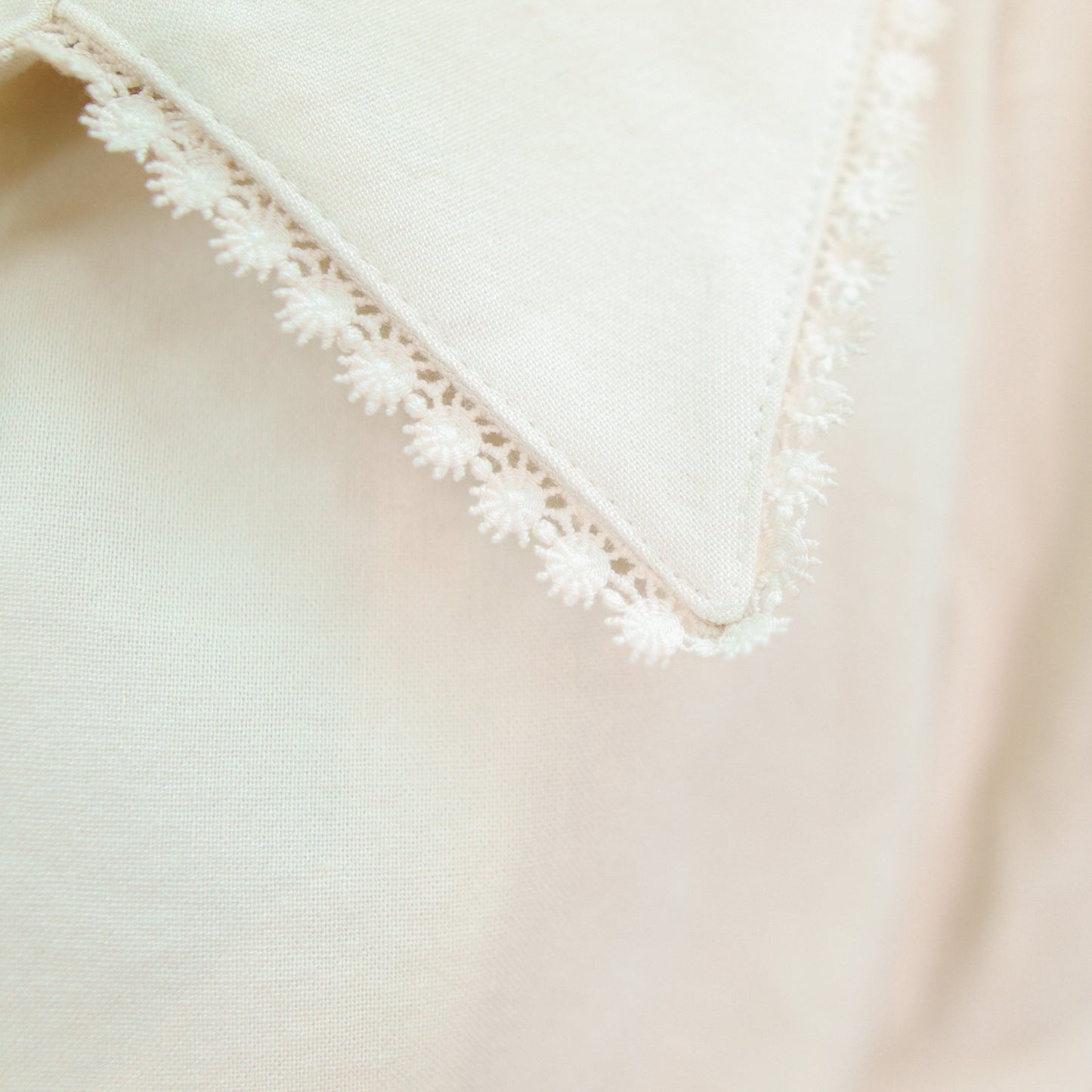 T504 SWEETIE RIBBON BLOUSE