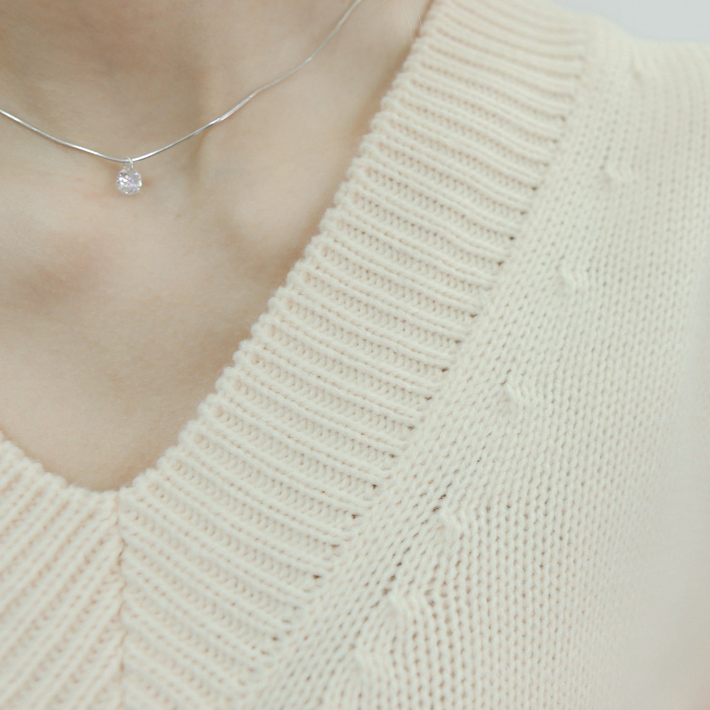 #T210 RIBBON LOVER SWEATER - Letta A