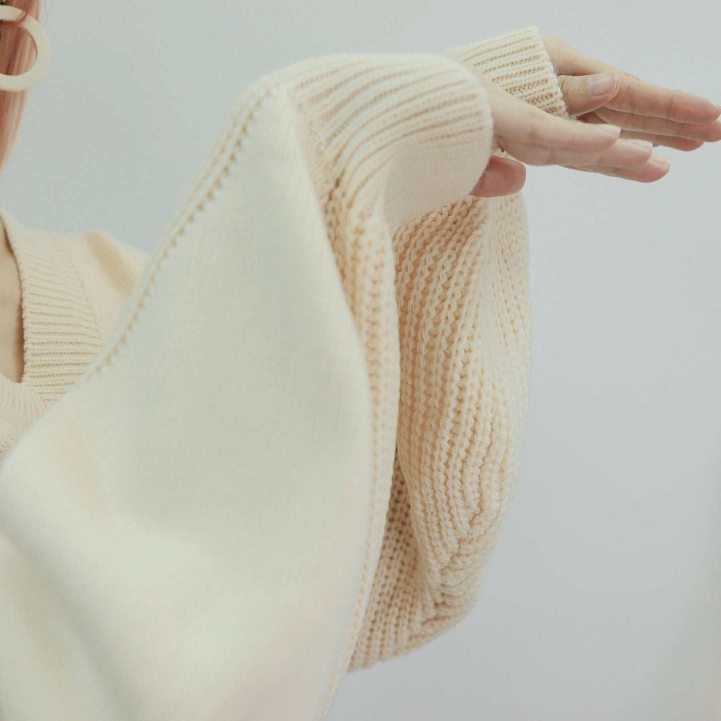 #T210 RIBBON LOVER SWEATER - Letta A