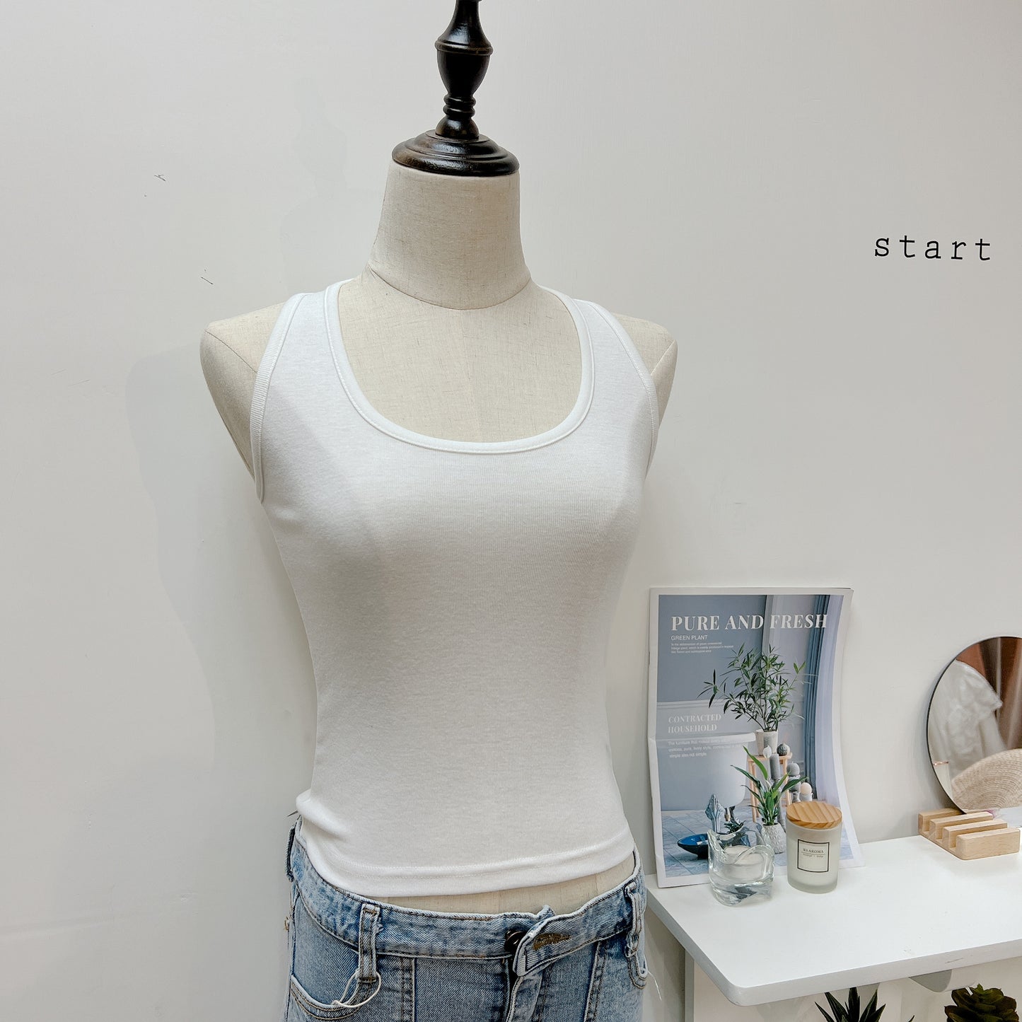 T734 POPPING HALTER TOP
