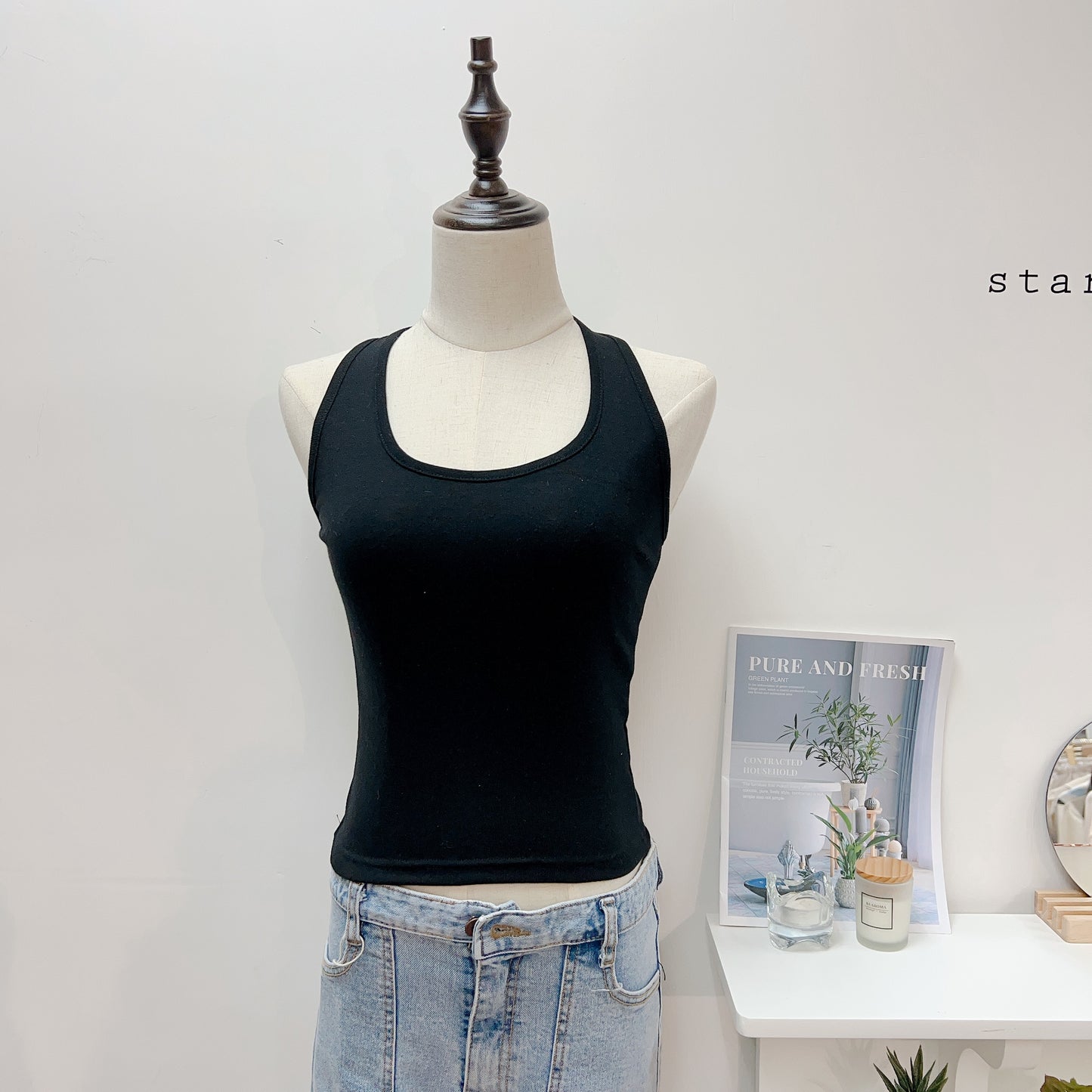T734 POPPING HALTER TOP