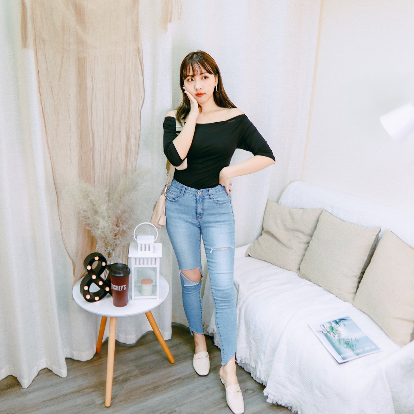 T489 DAYTIME OFFSHOULDER TOP