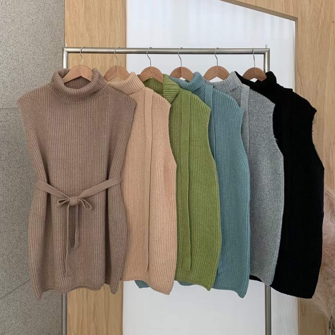 T884 PREFERENCE SWEATER