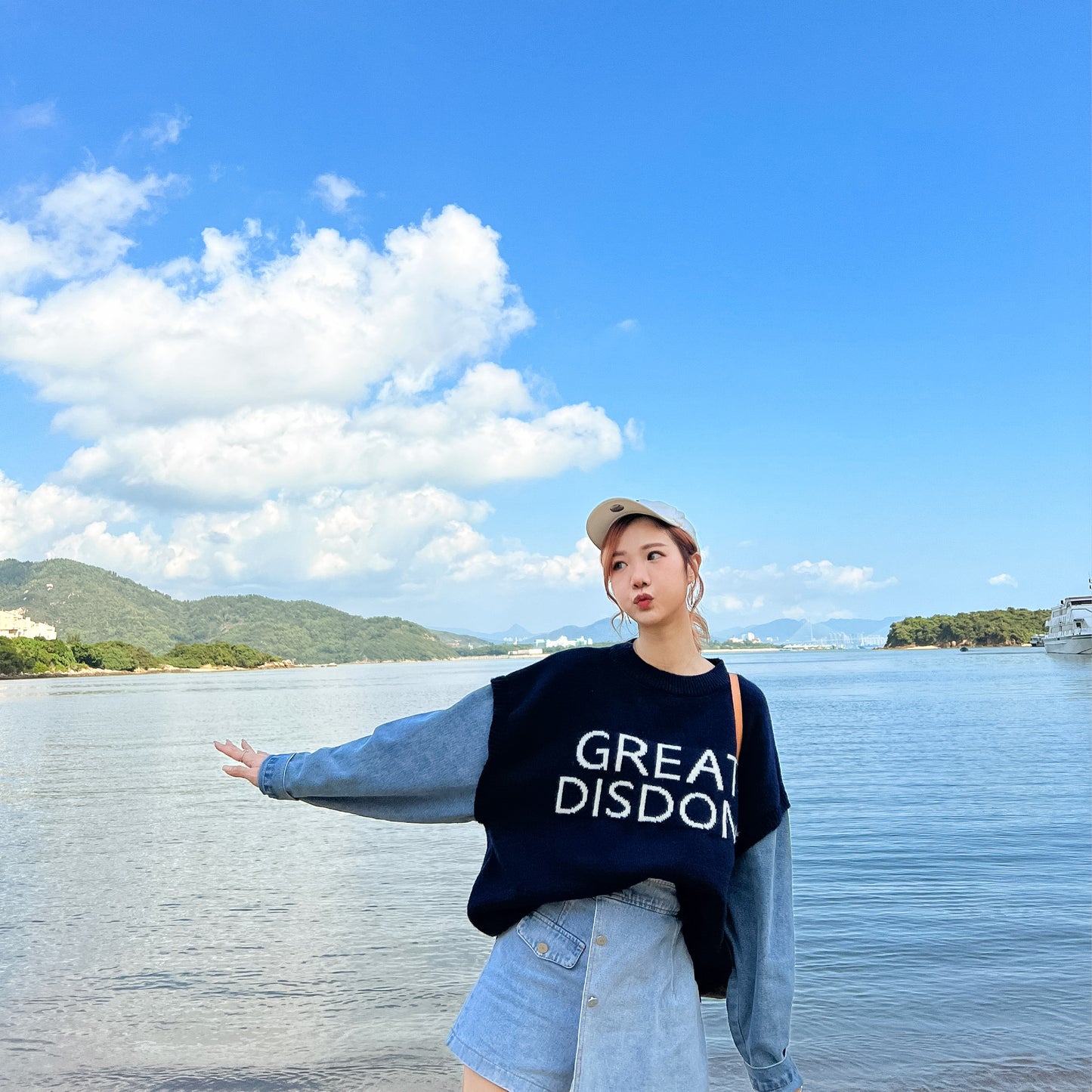 T669 GREAT BLUE SWEATER