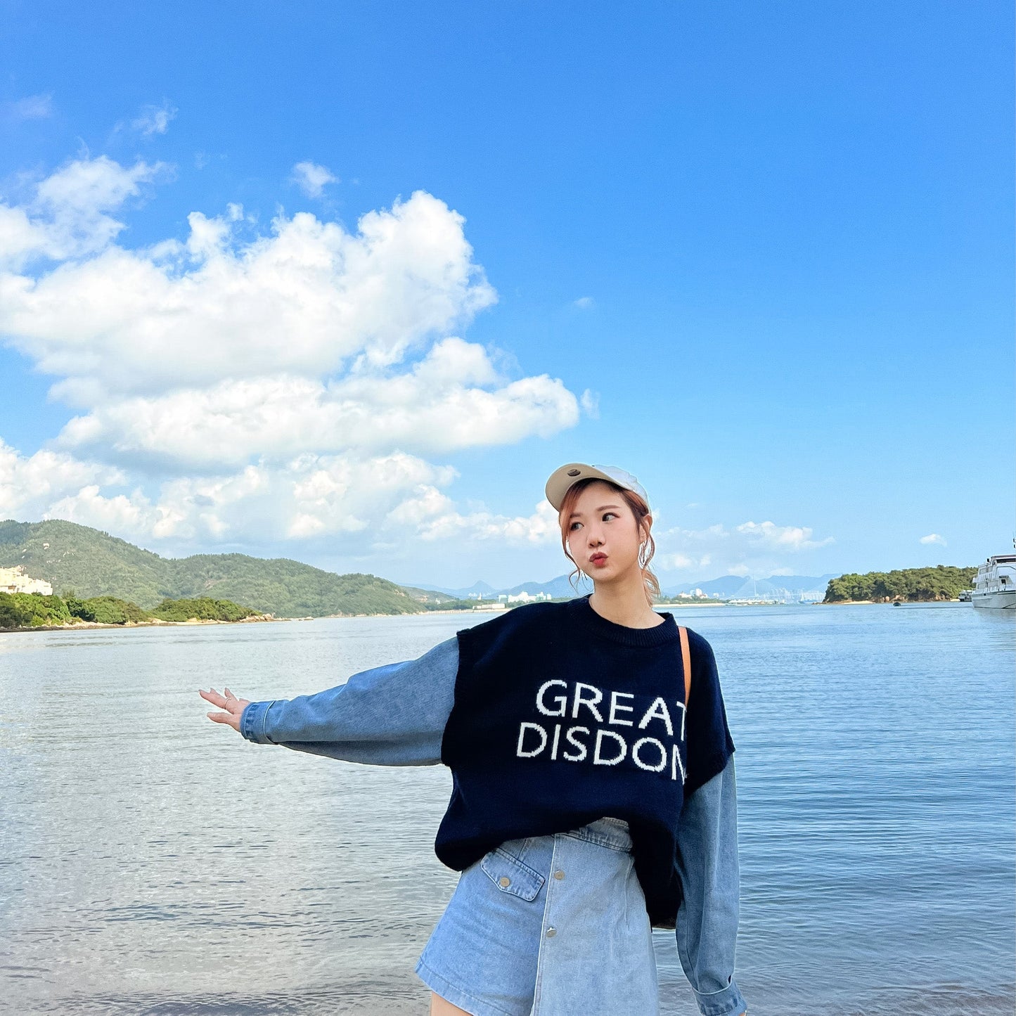 T669 GREAT BLUE SWEATER