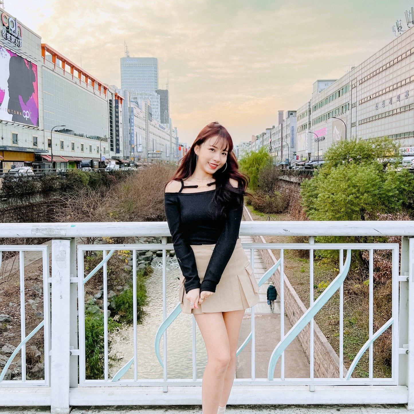 T889 COLLAR TOP
