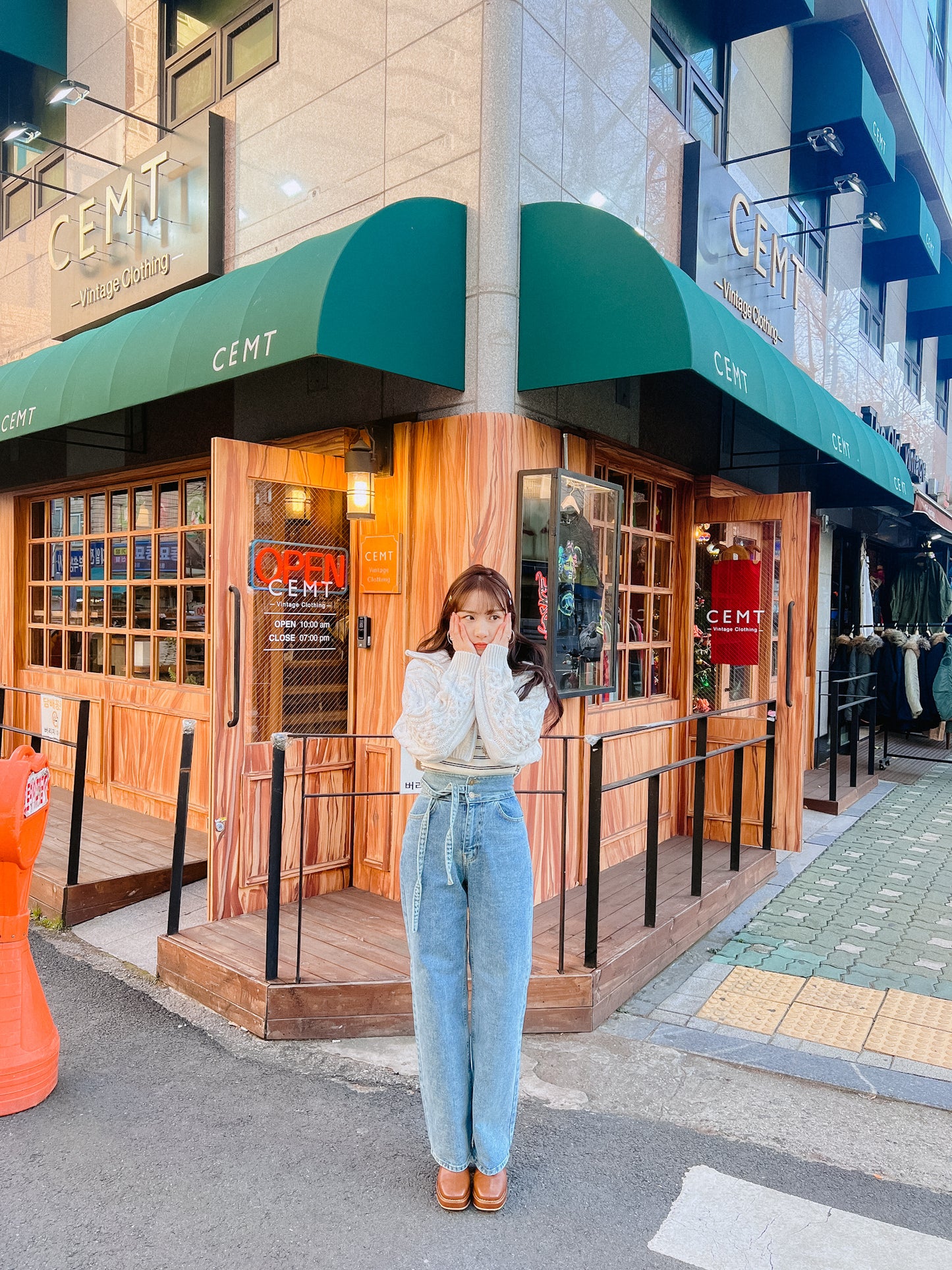 J274 CORDIS JEANS