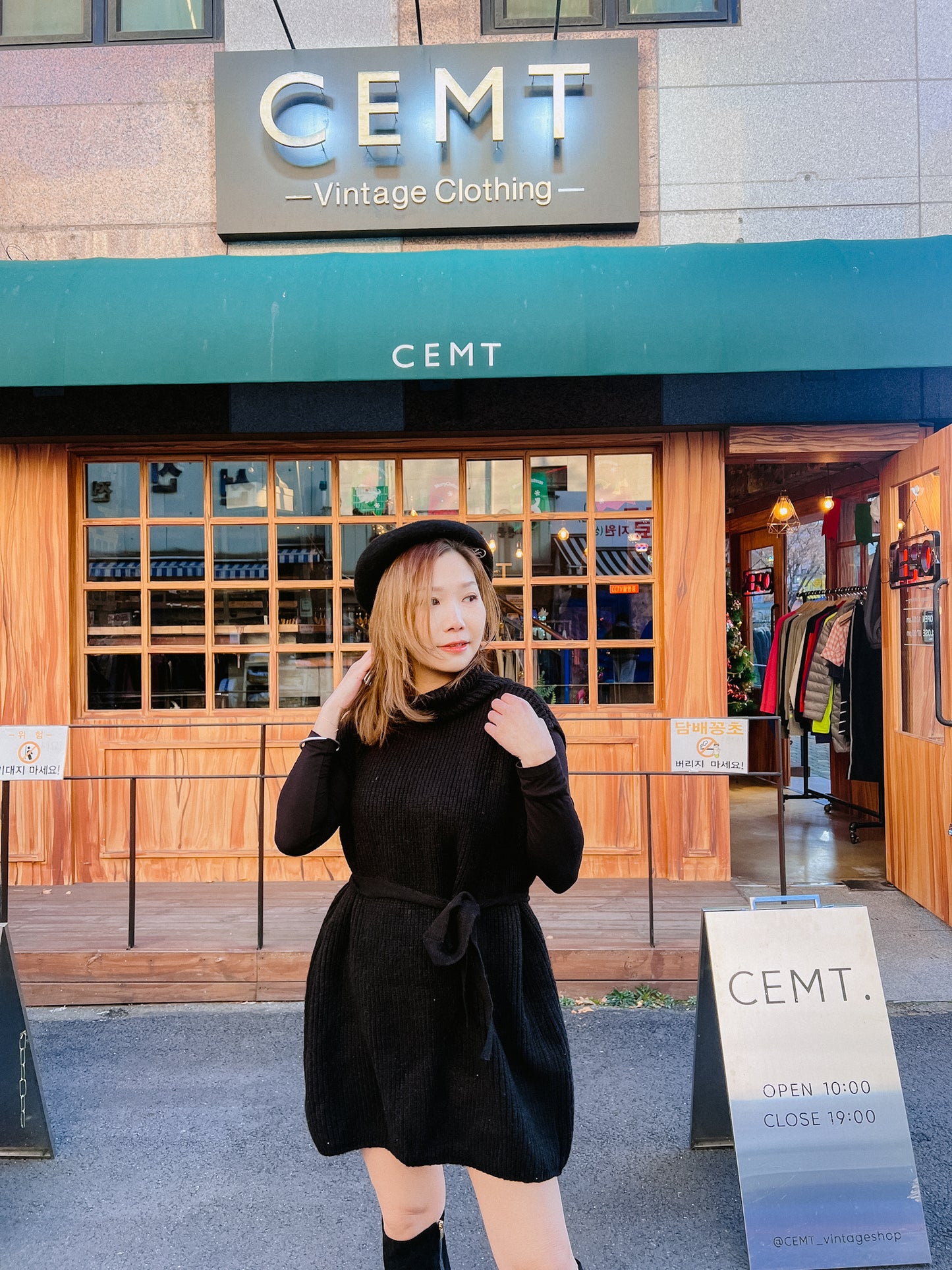 T884 PREFERENCE SWEATER