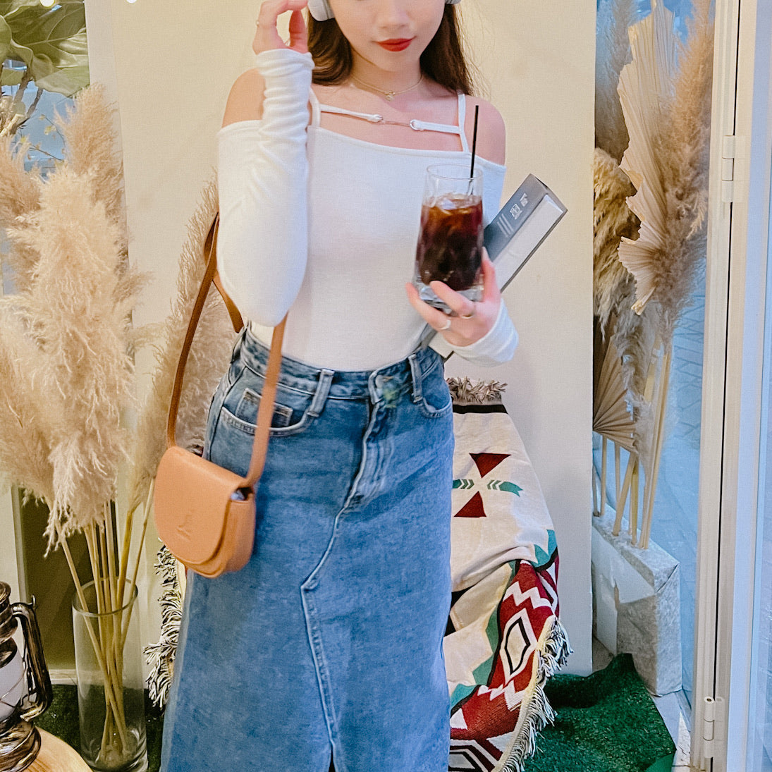 T889 COLLAR TOP