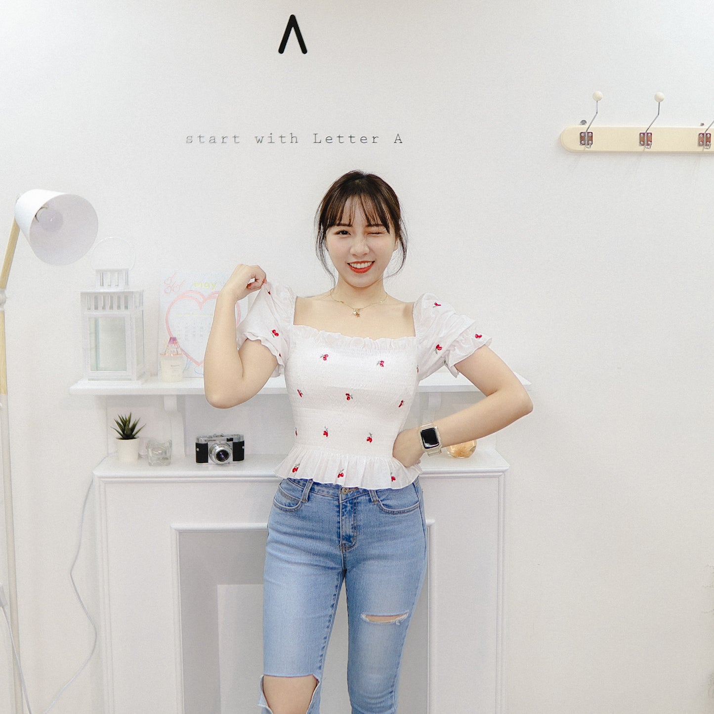 T538 DAISY CHERRY TOP