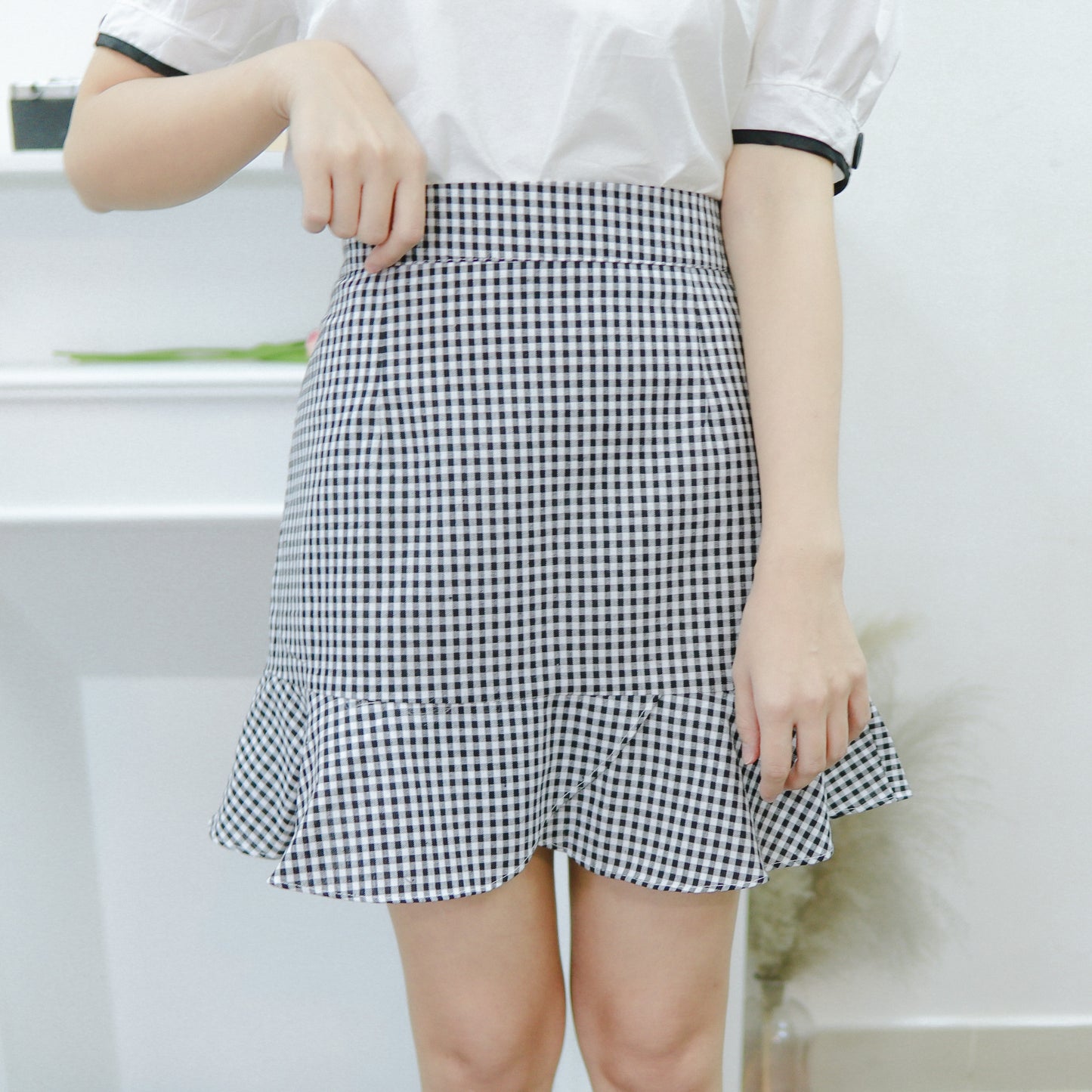 B176 SEE ME CHECKED SKIRT