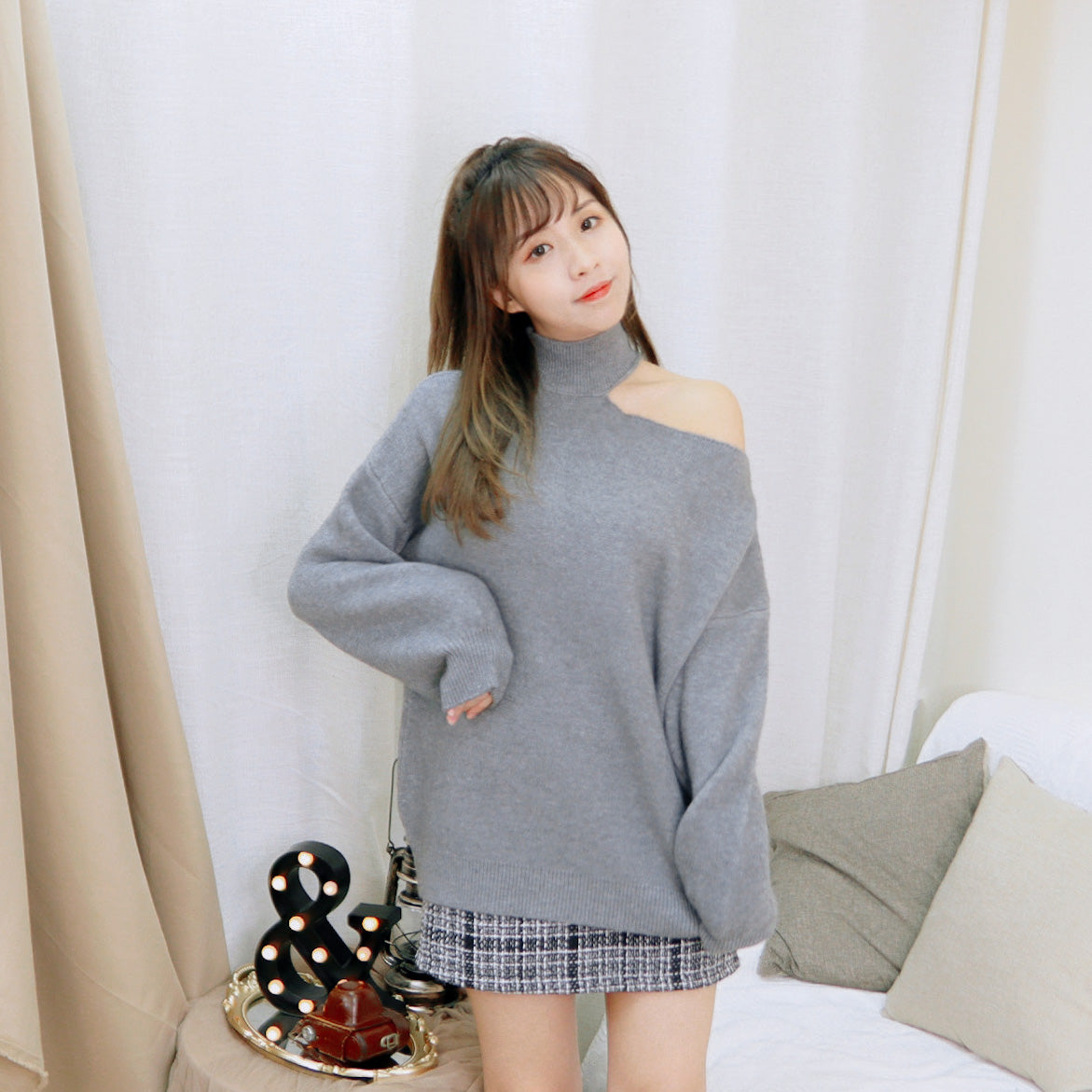 T396 DATING SWEATER