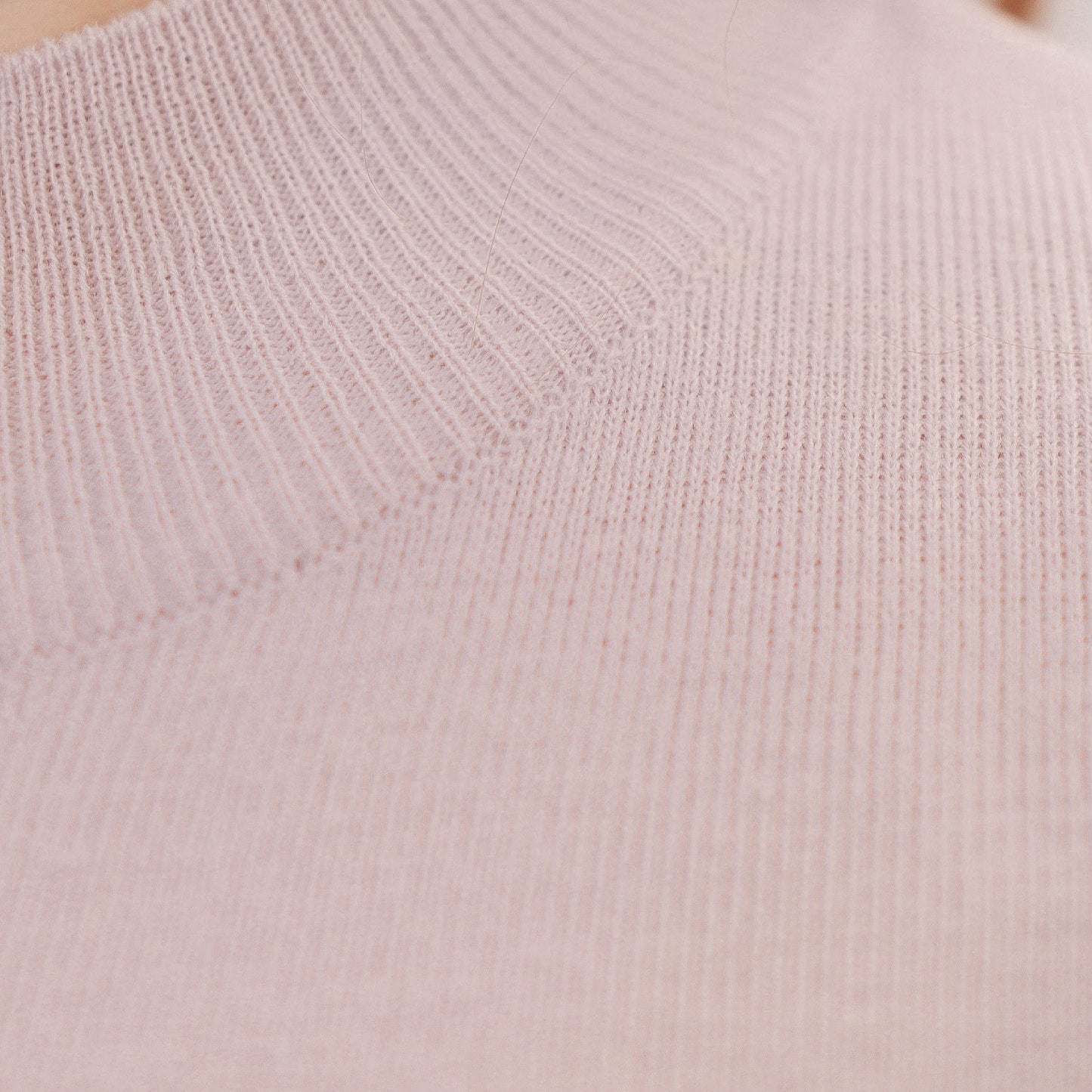 #T221 KOREAN GIRL KNIT TOP - Letta A