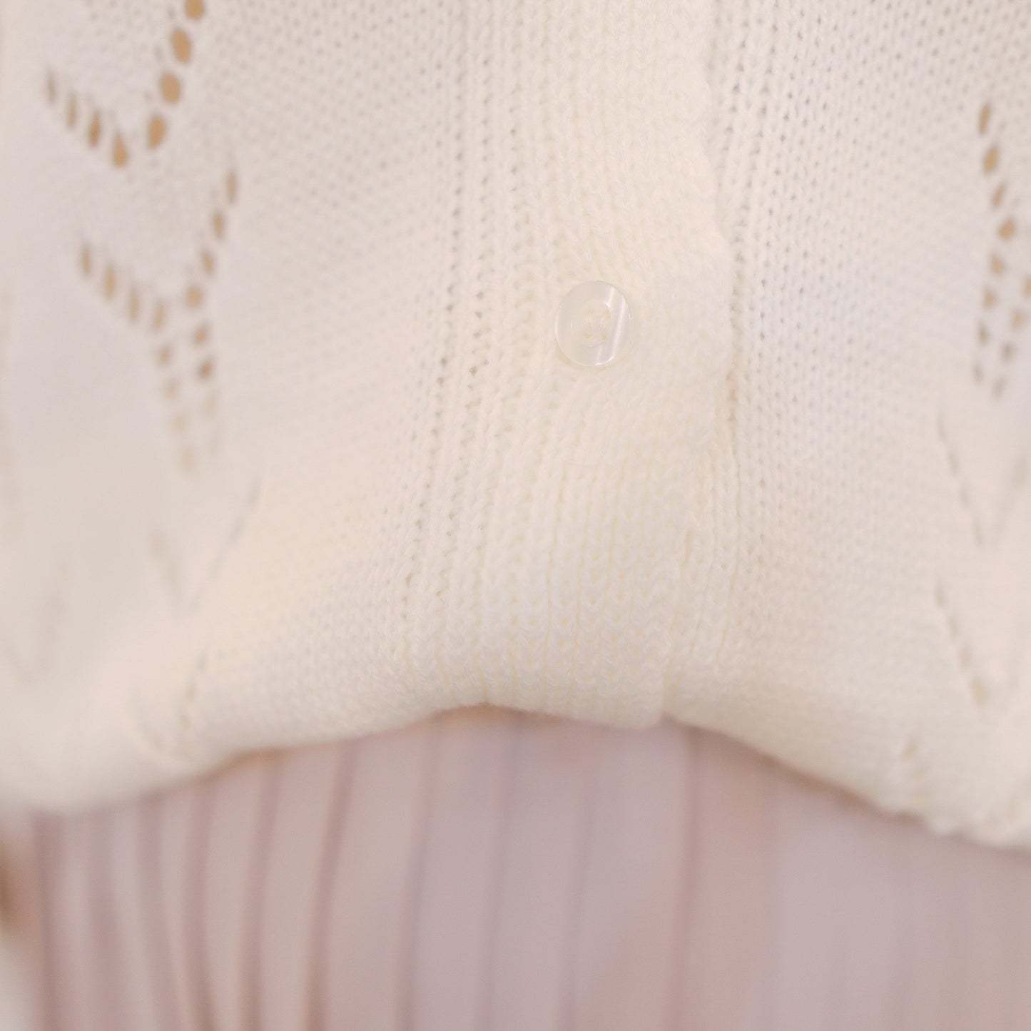 #T217 FLOWERY KNIT TOP - Letta A