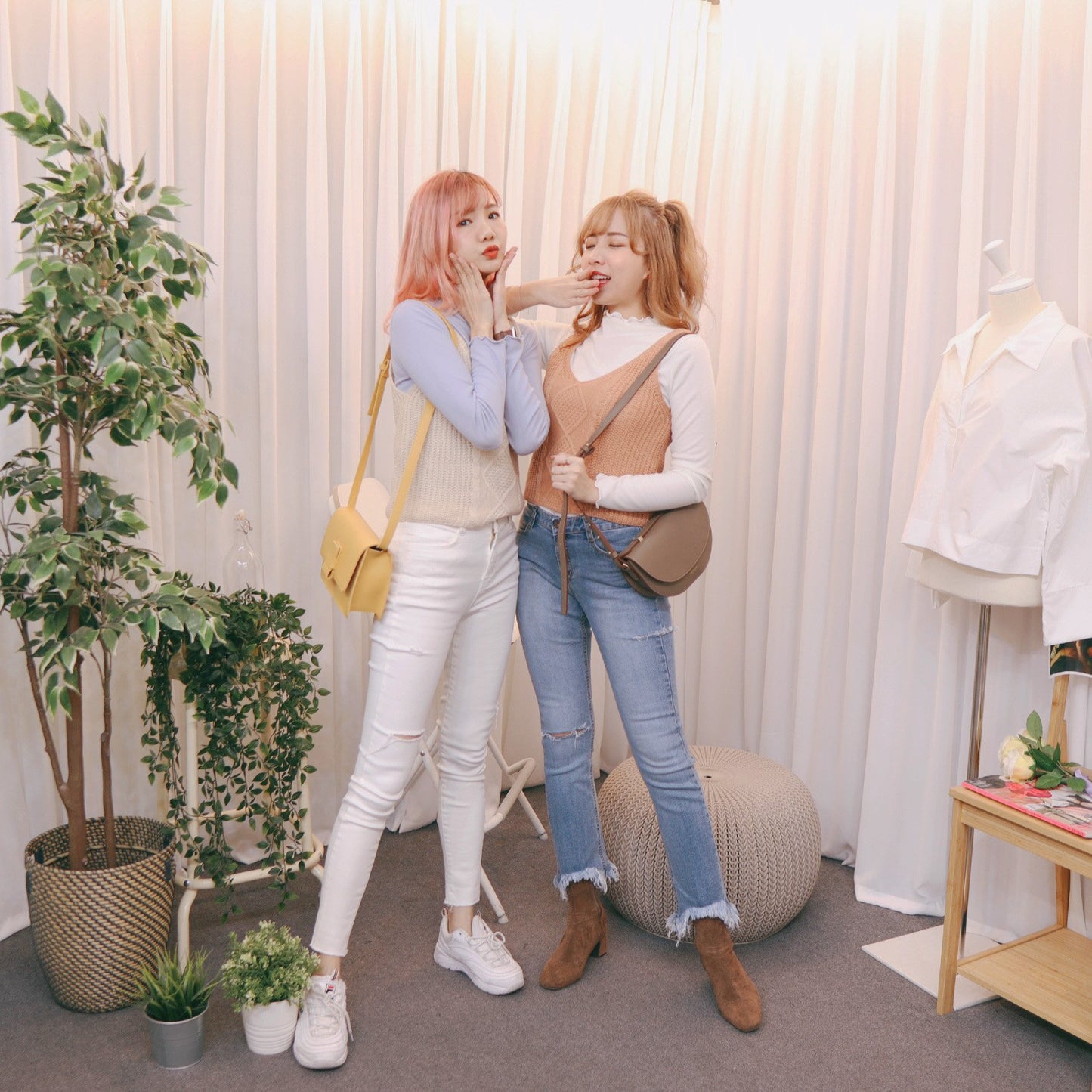 #T222 BABY BLUE TOP - Letta A