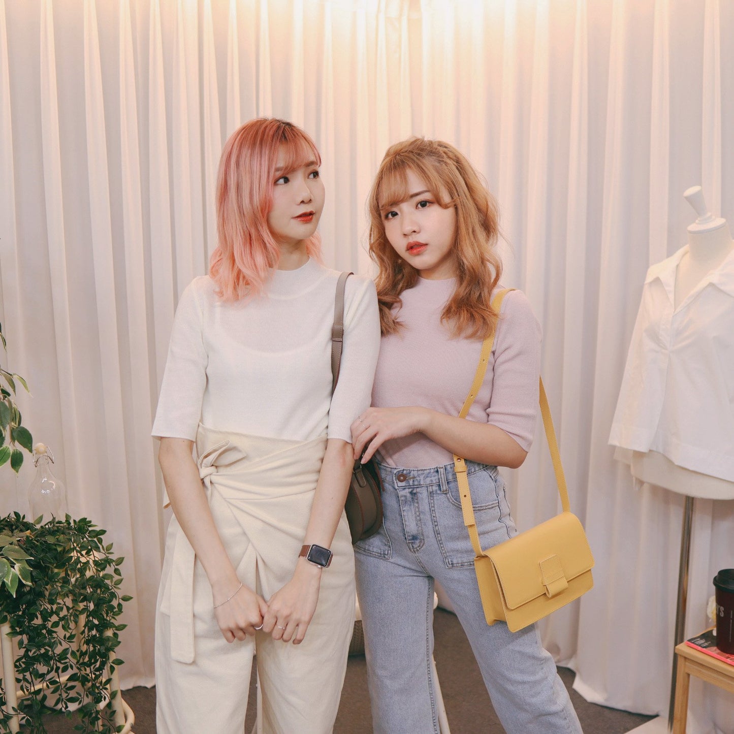 #T221 KOREAN GIRL KNIT TOP - Letta A