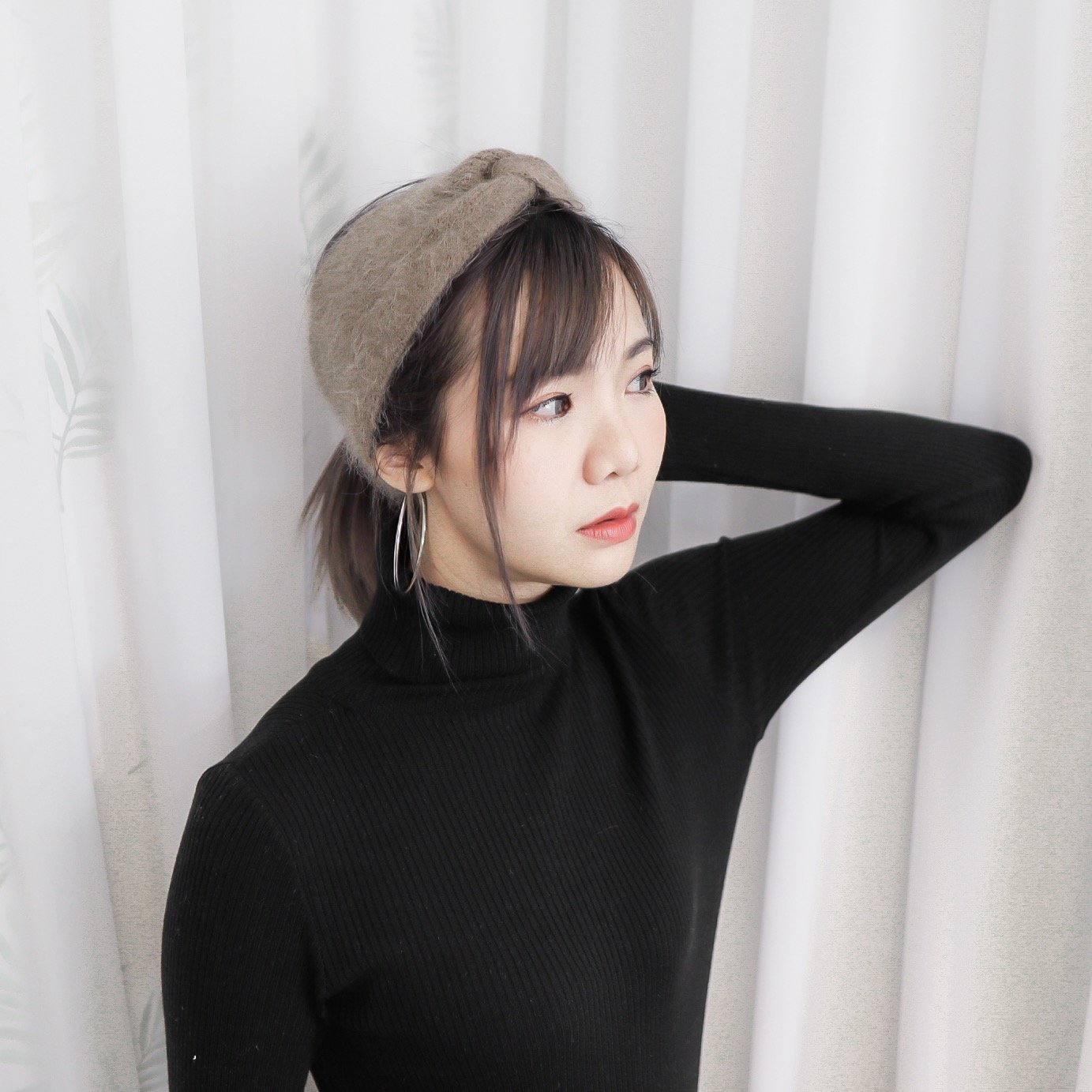 #A017 WINTER LOVE HAIRBAND - Letta A