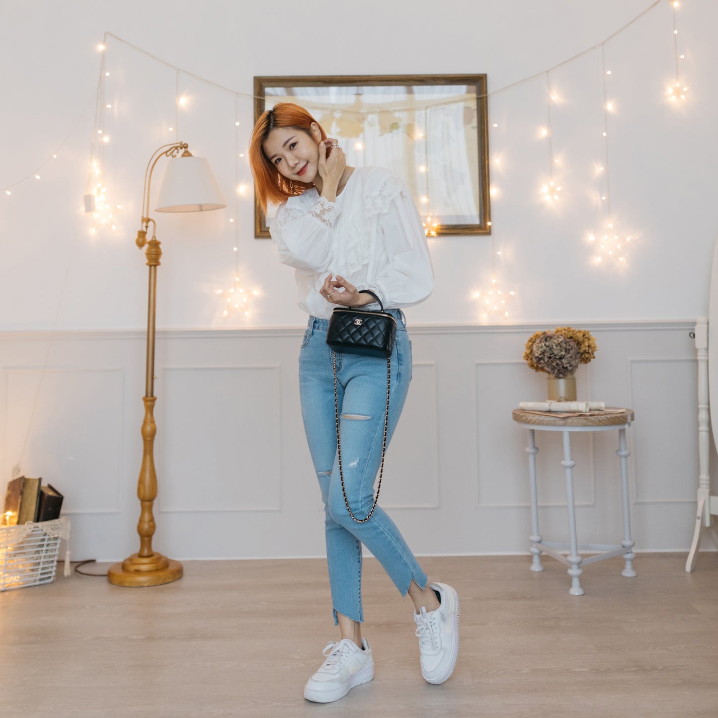 T710 PATIENT LACE BLOUSE