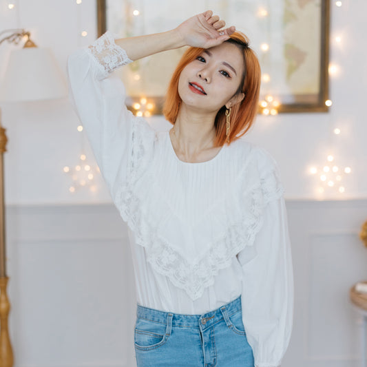 T710 PATIENT LACE BLOUSE