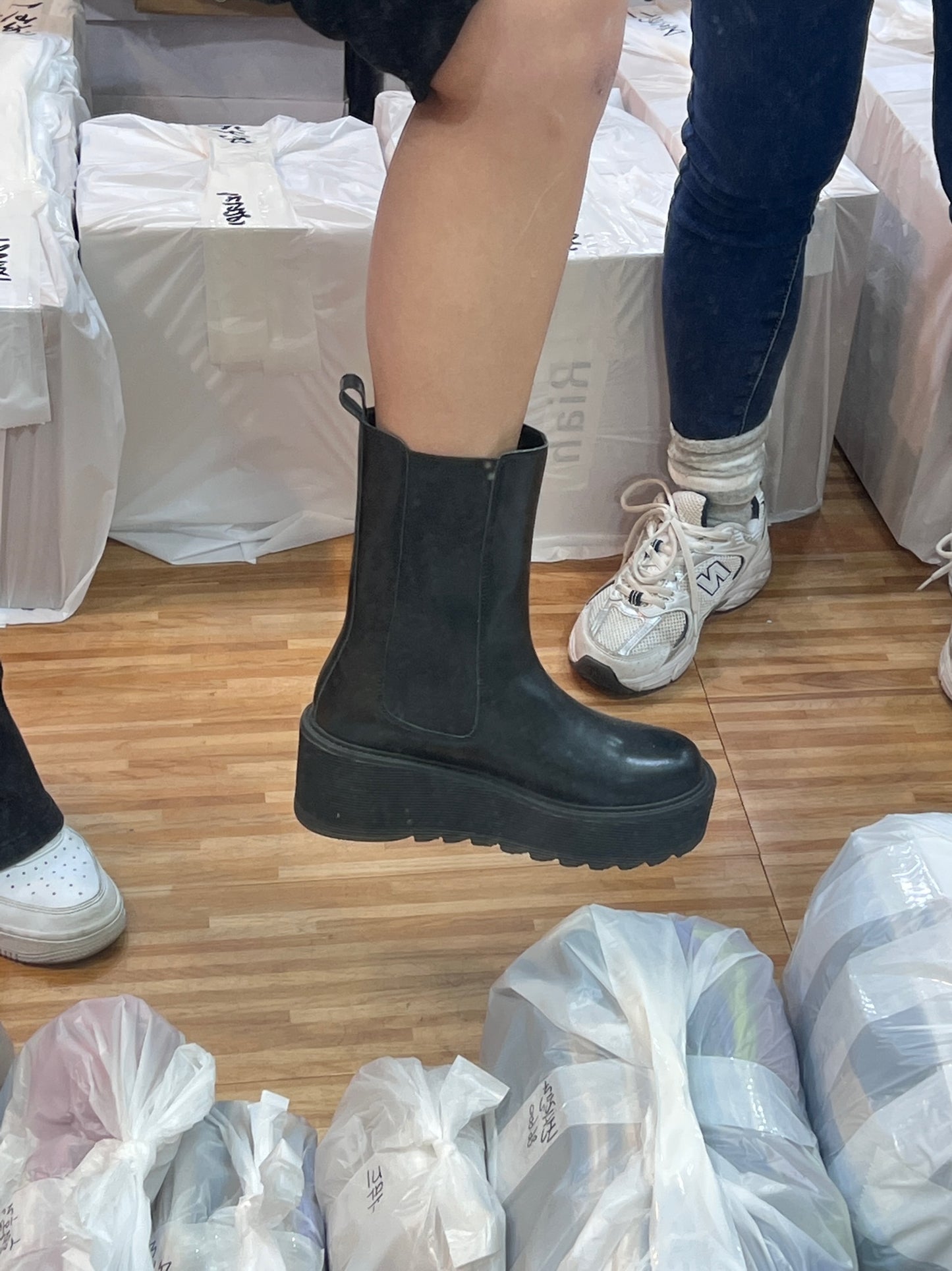 SE030 ANOTHER BOOTS