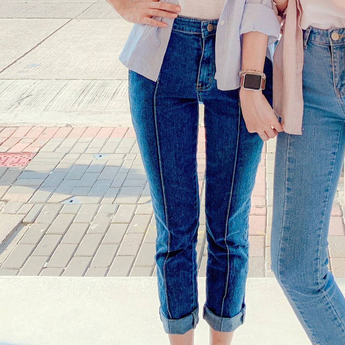 #J043 TAKE A BREAK JEANS