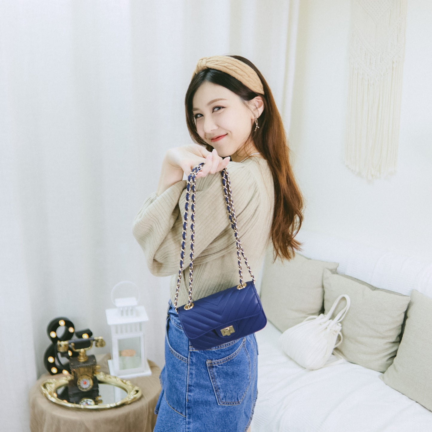 B131 COME AROUND DENIM SKIRT