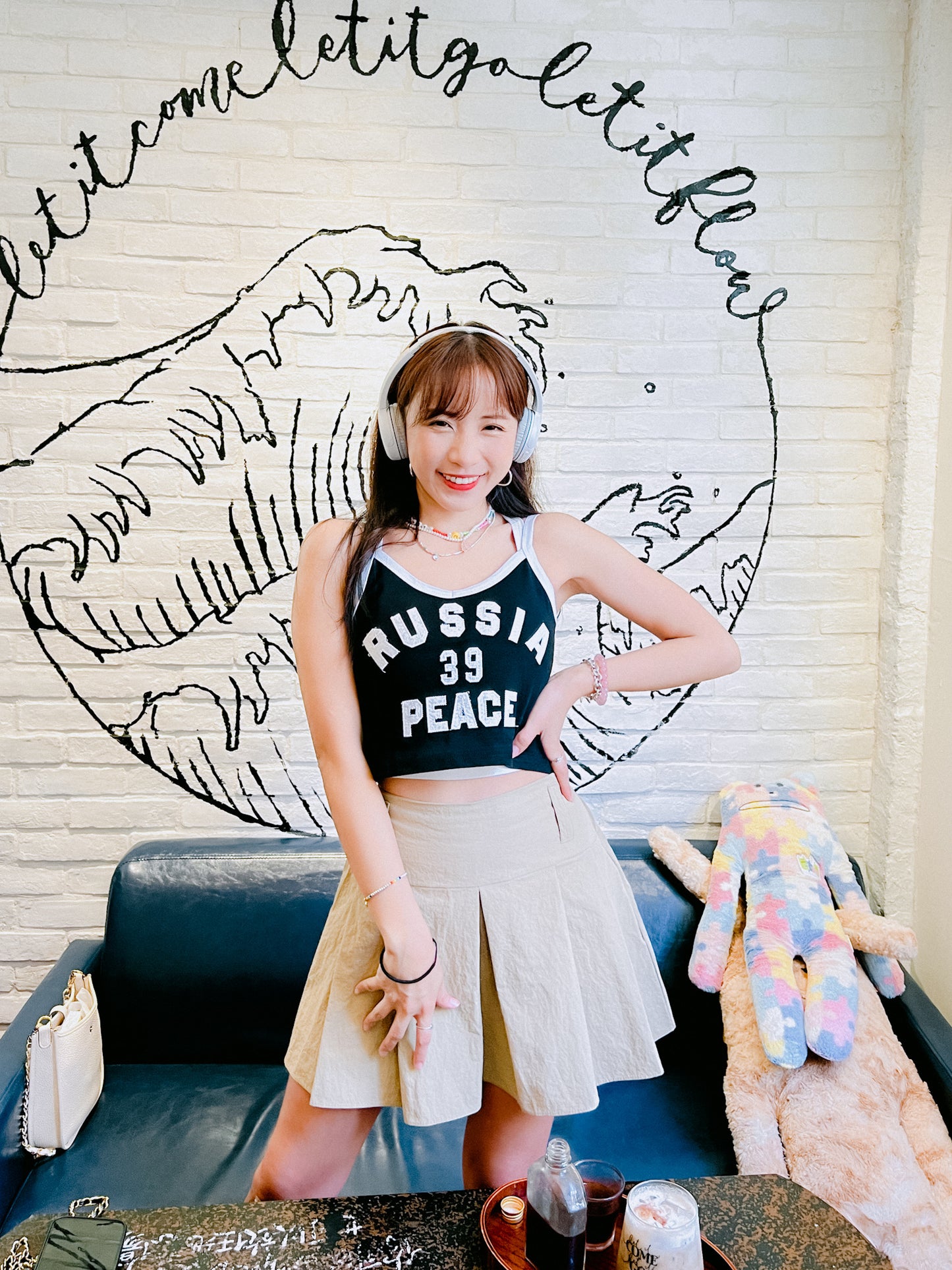 T833 PEACE VEST