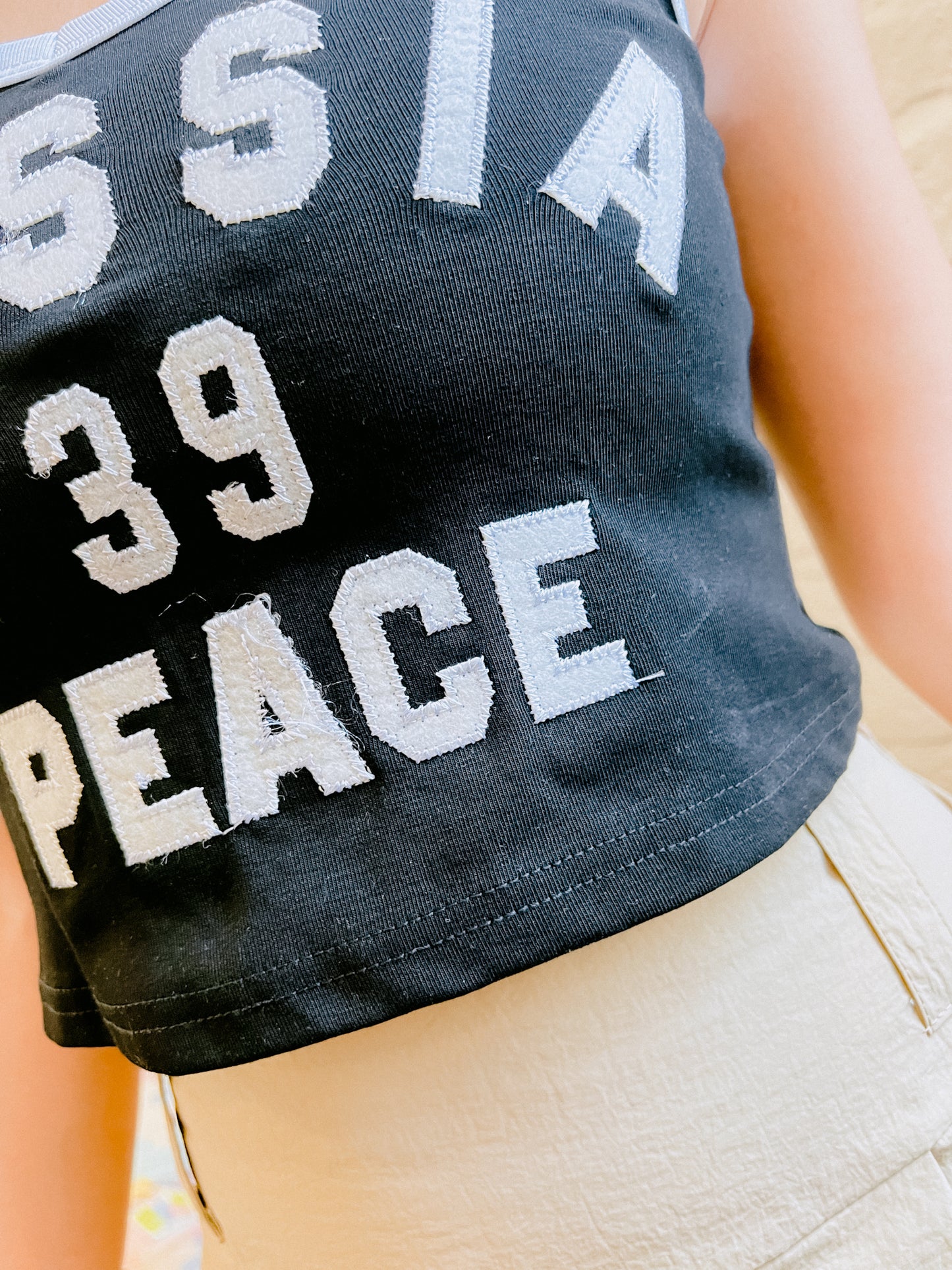T833 PEACE VEST