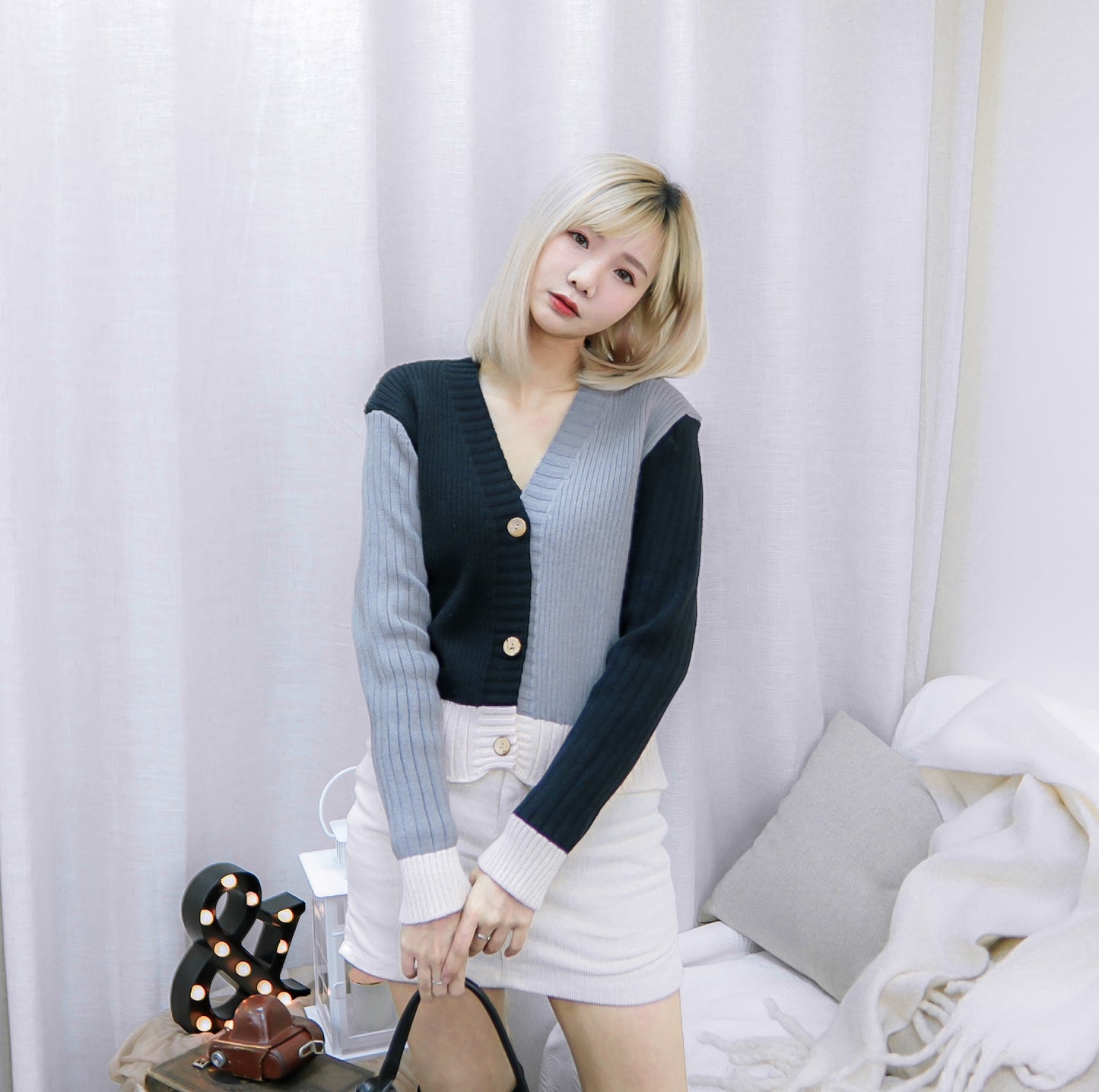 T407 BECAUSE OF YOU KNIT TOP