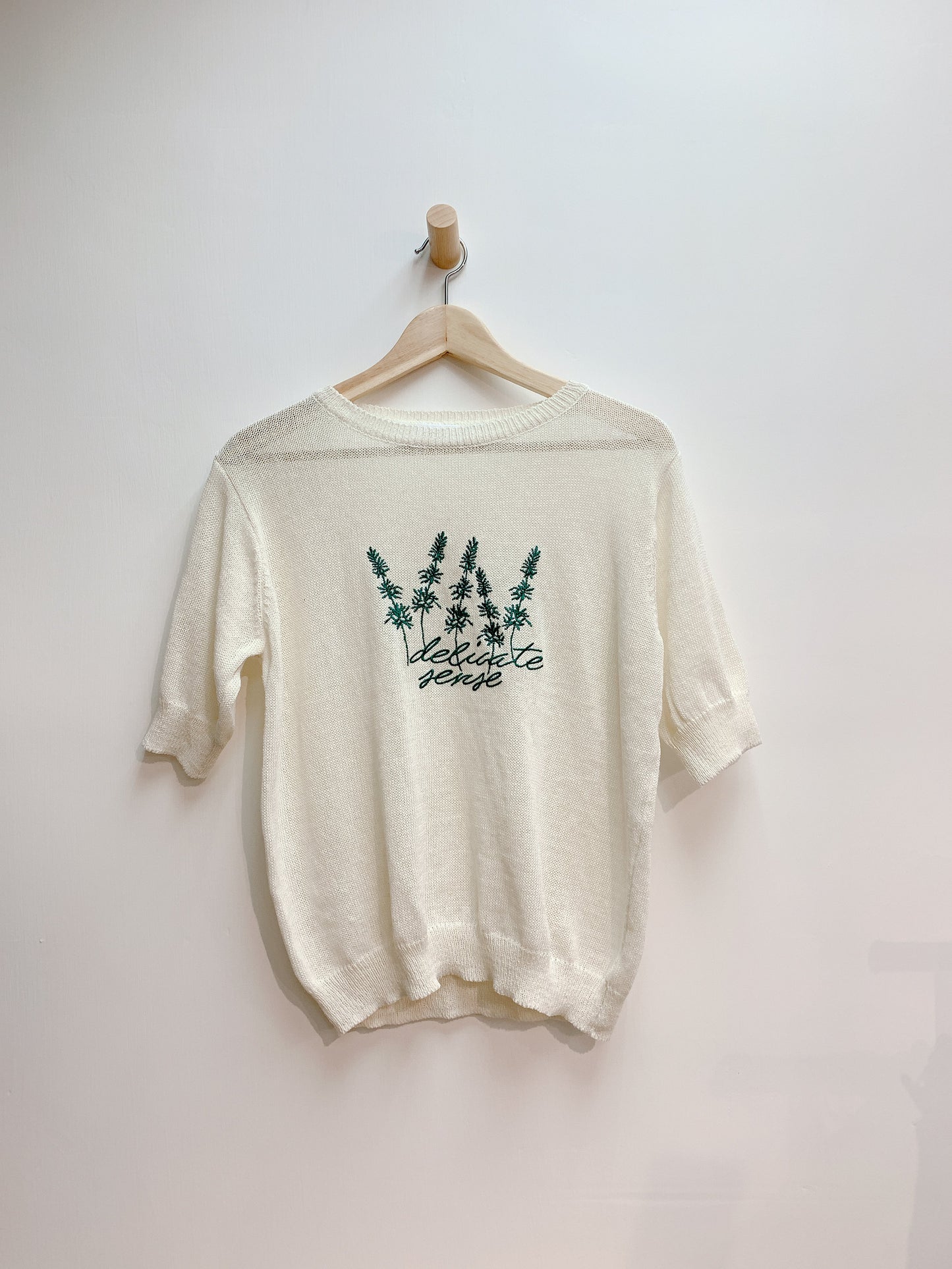 #T265 GARDEN KNIT TOP - Letta A