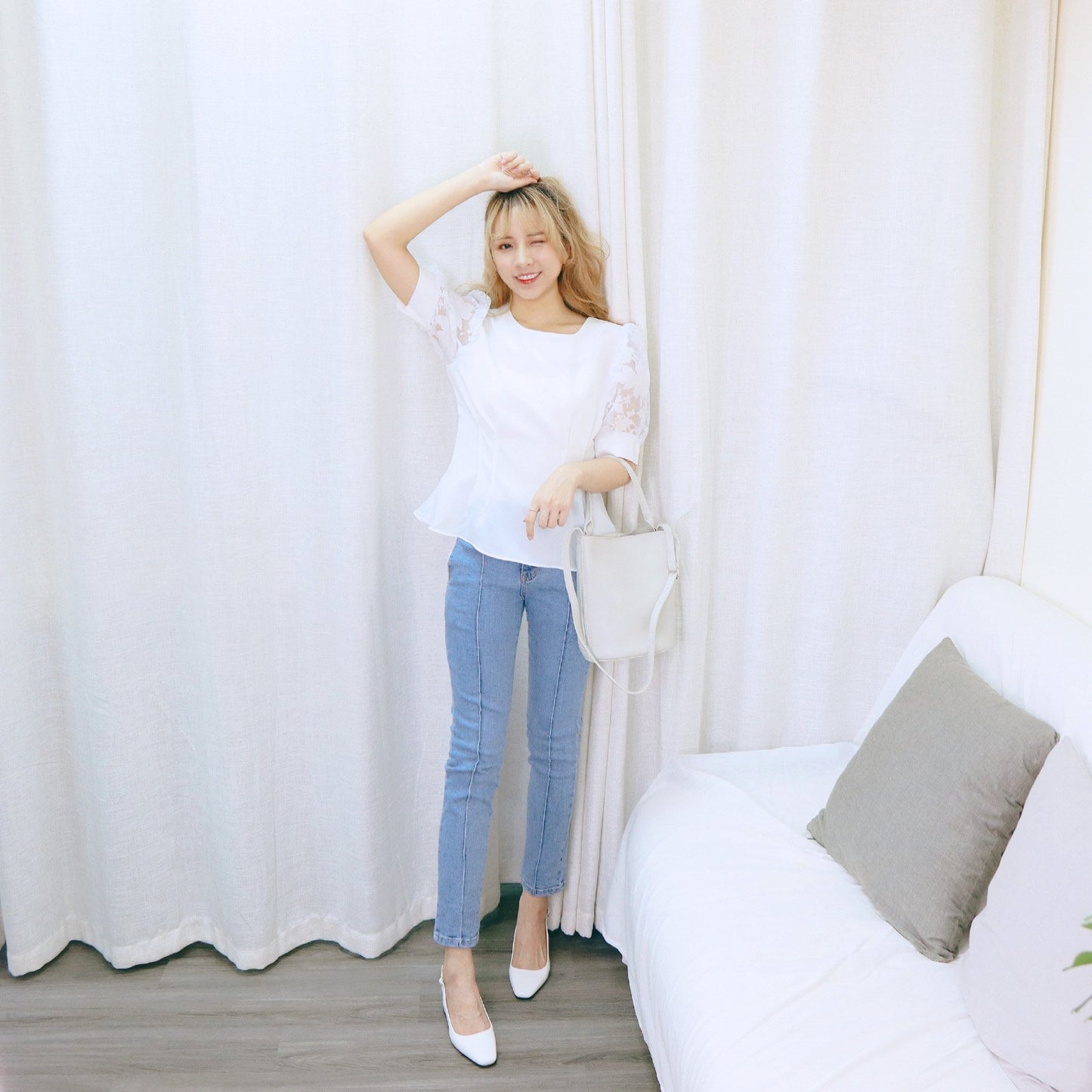 #T269 FLORAL WHITE BLOUSE - Letta A