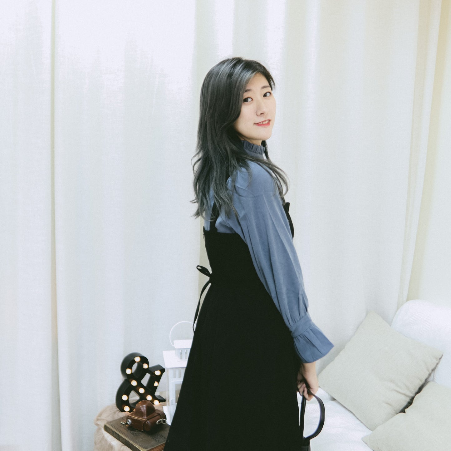 T410 BLUE MONDAY BLOUSE