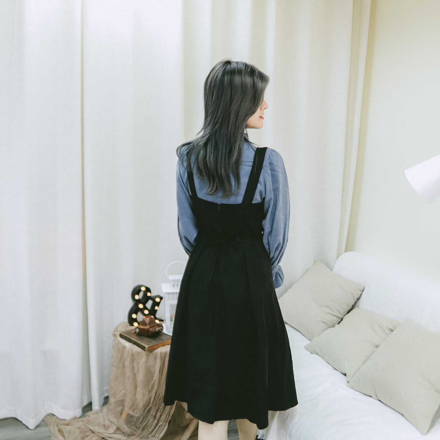 T410 BLUE MONDAY BLOUSE