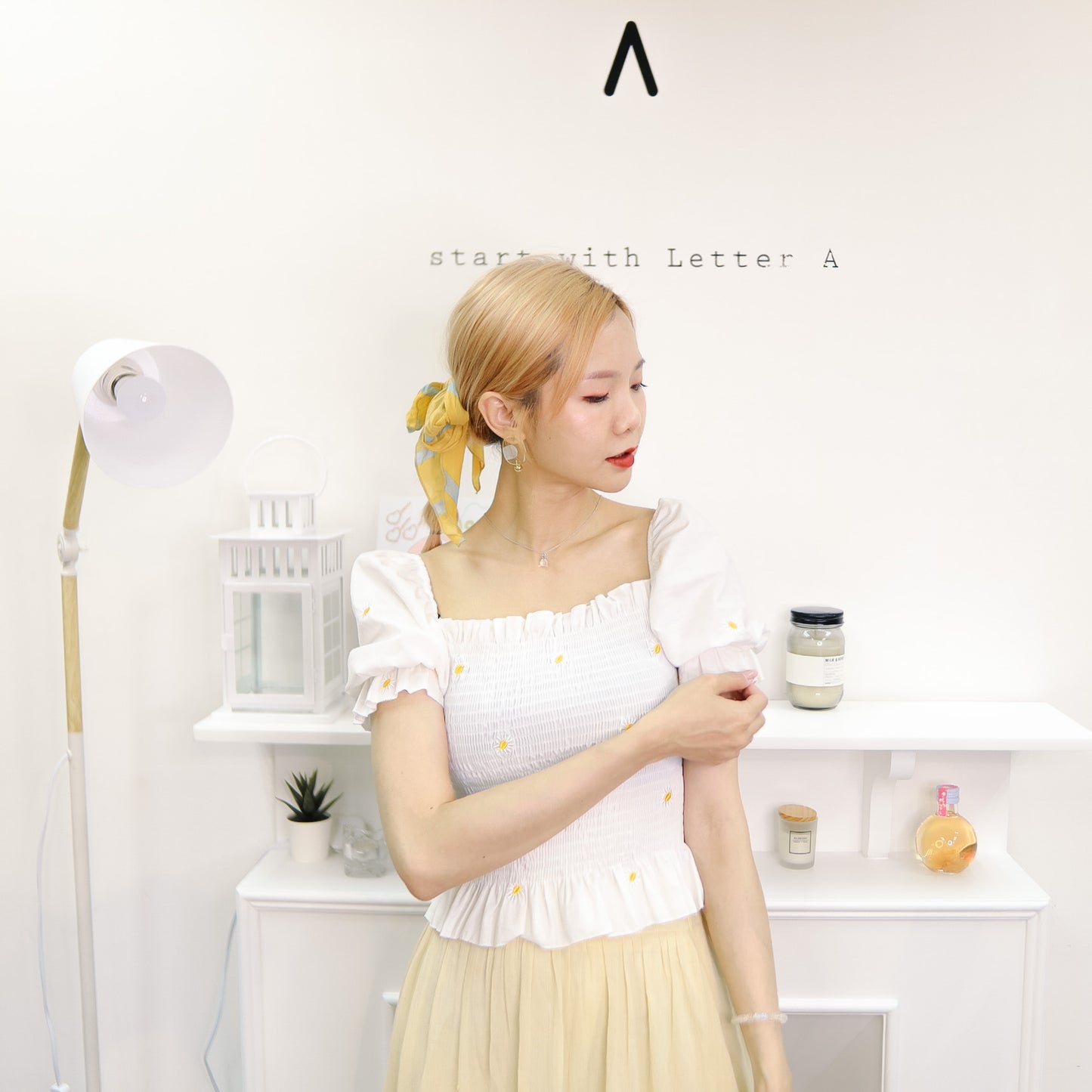 T538 DAISY CHERRY TOP