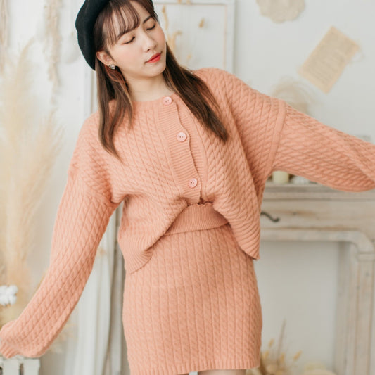 C043 珊瑚愛心JK針織套裝