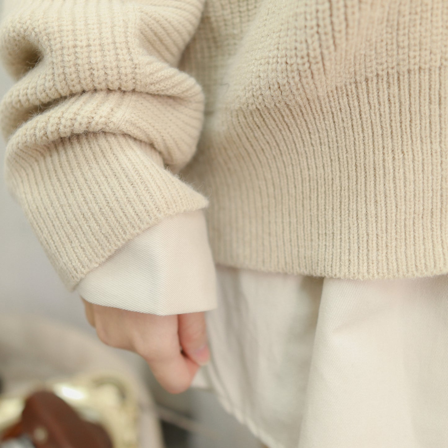 T437 RIBBON BACK SWEATER
