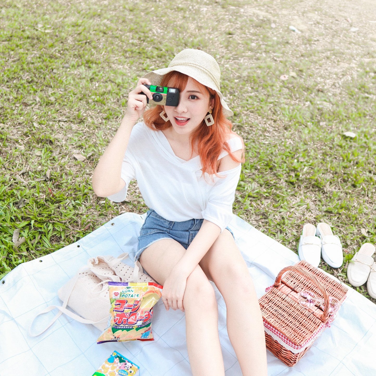 #A010 PLAY WITH ME HAT - Letta A
