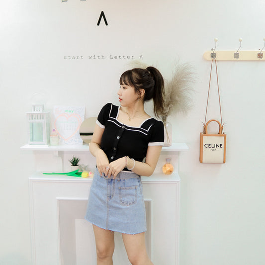 T522 FRIDAY KNIT TOP