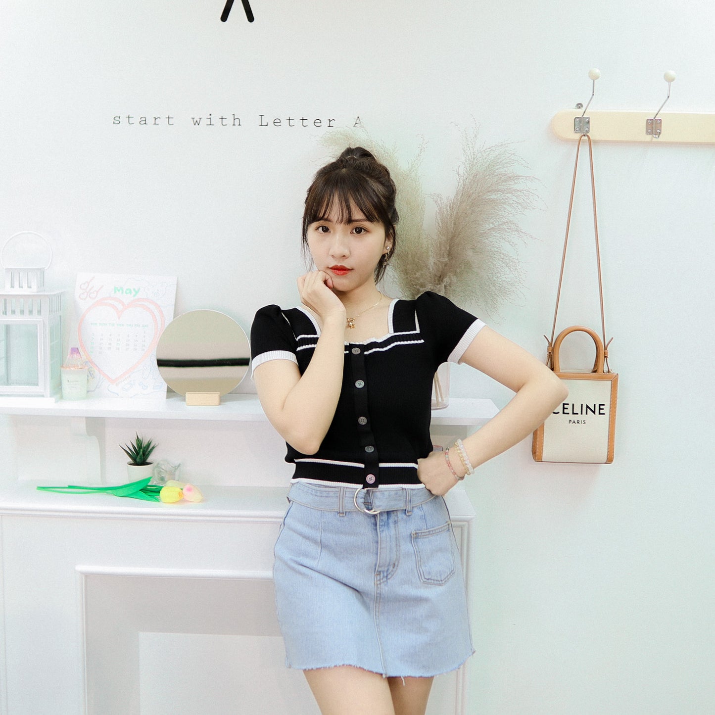 T522 FRIDAY KNIT TOP