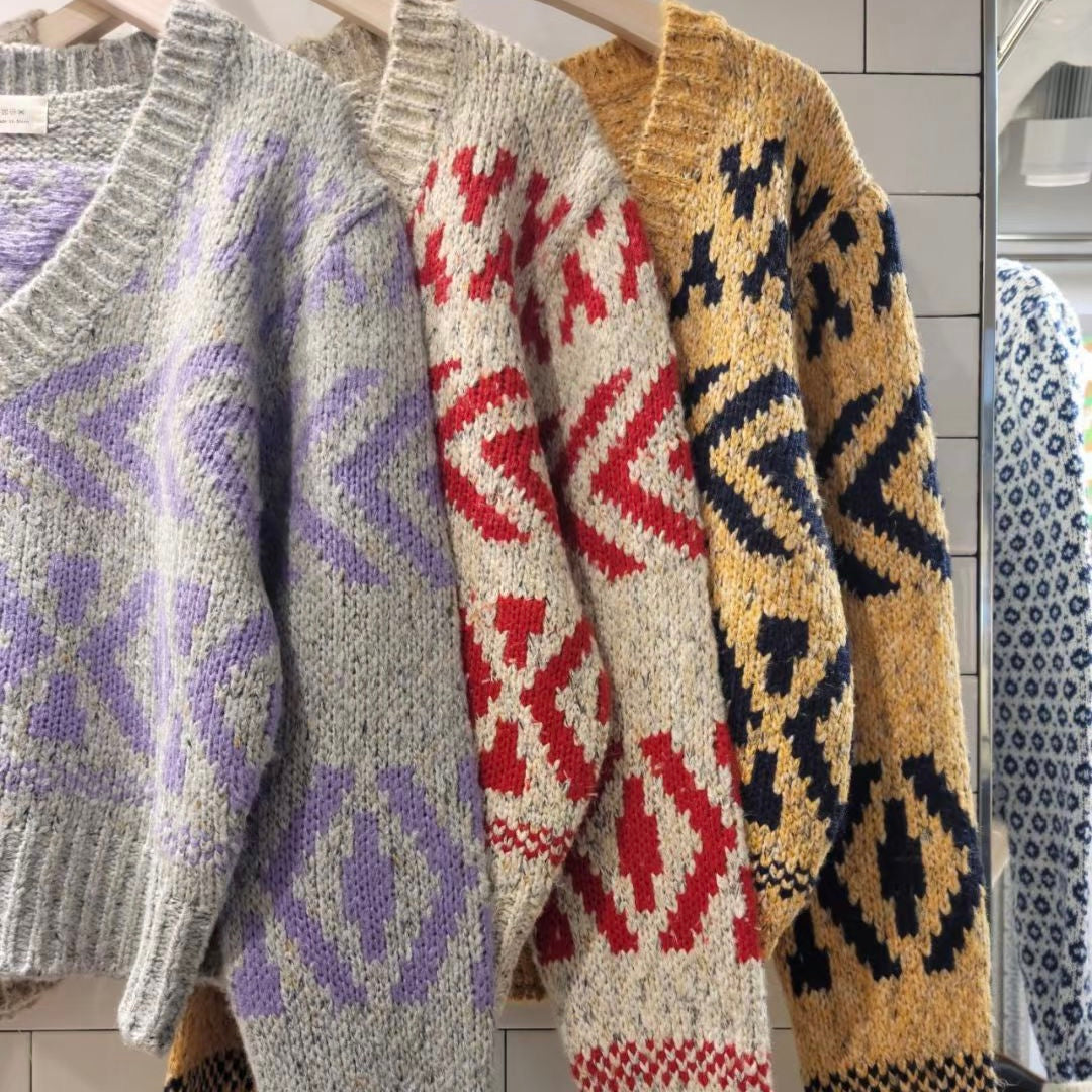 T688 WIZ SWEATER
