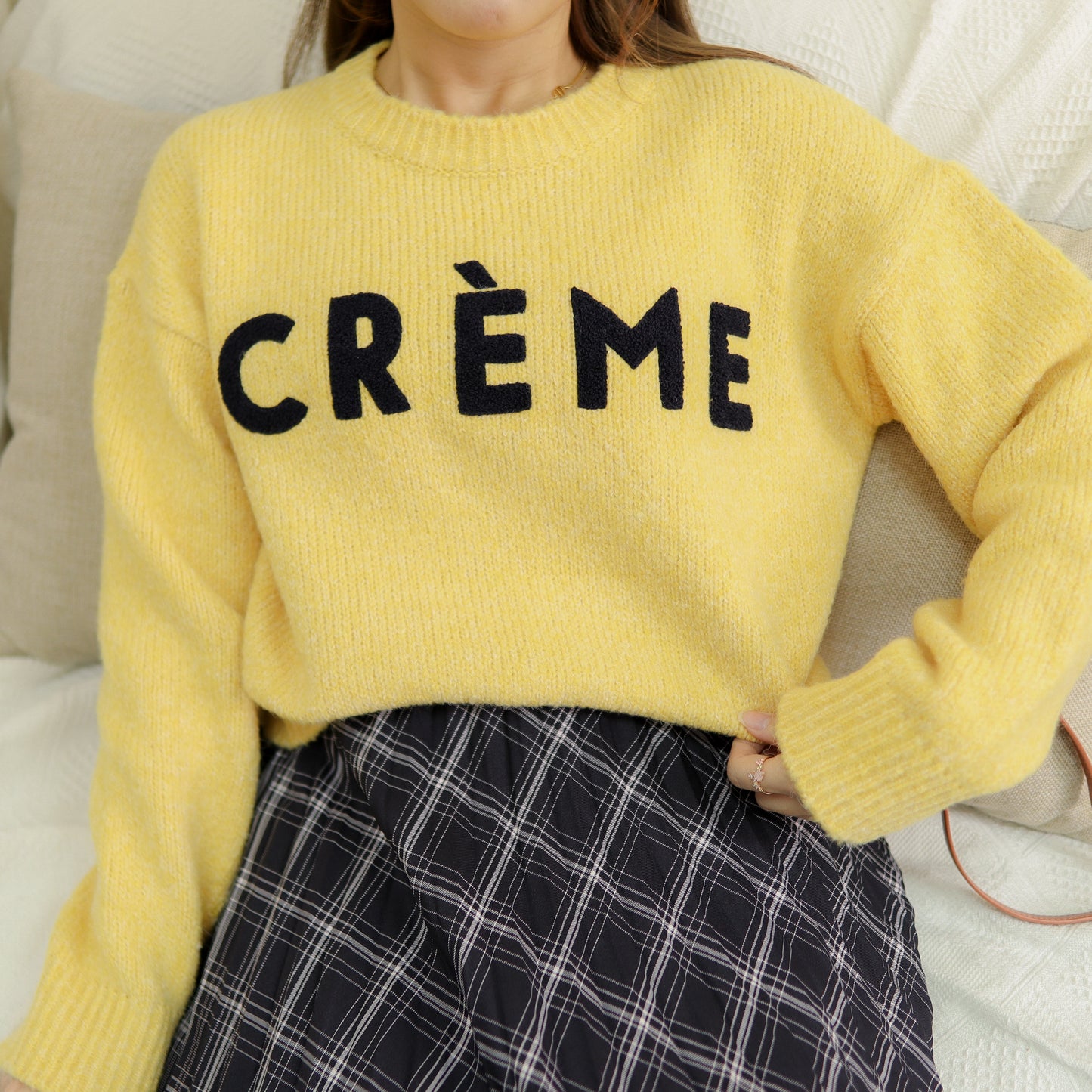 T453 CREME SWEATER
