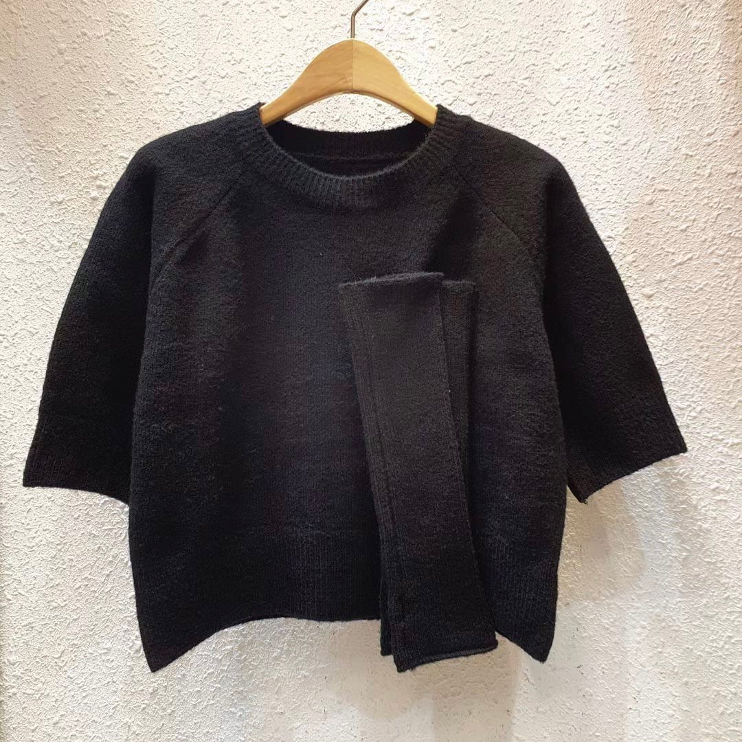 T696 JANUARY SWEATER