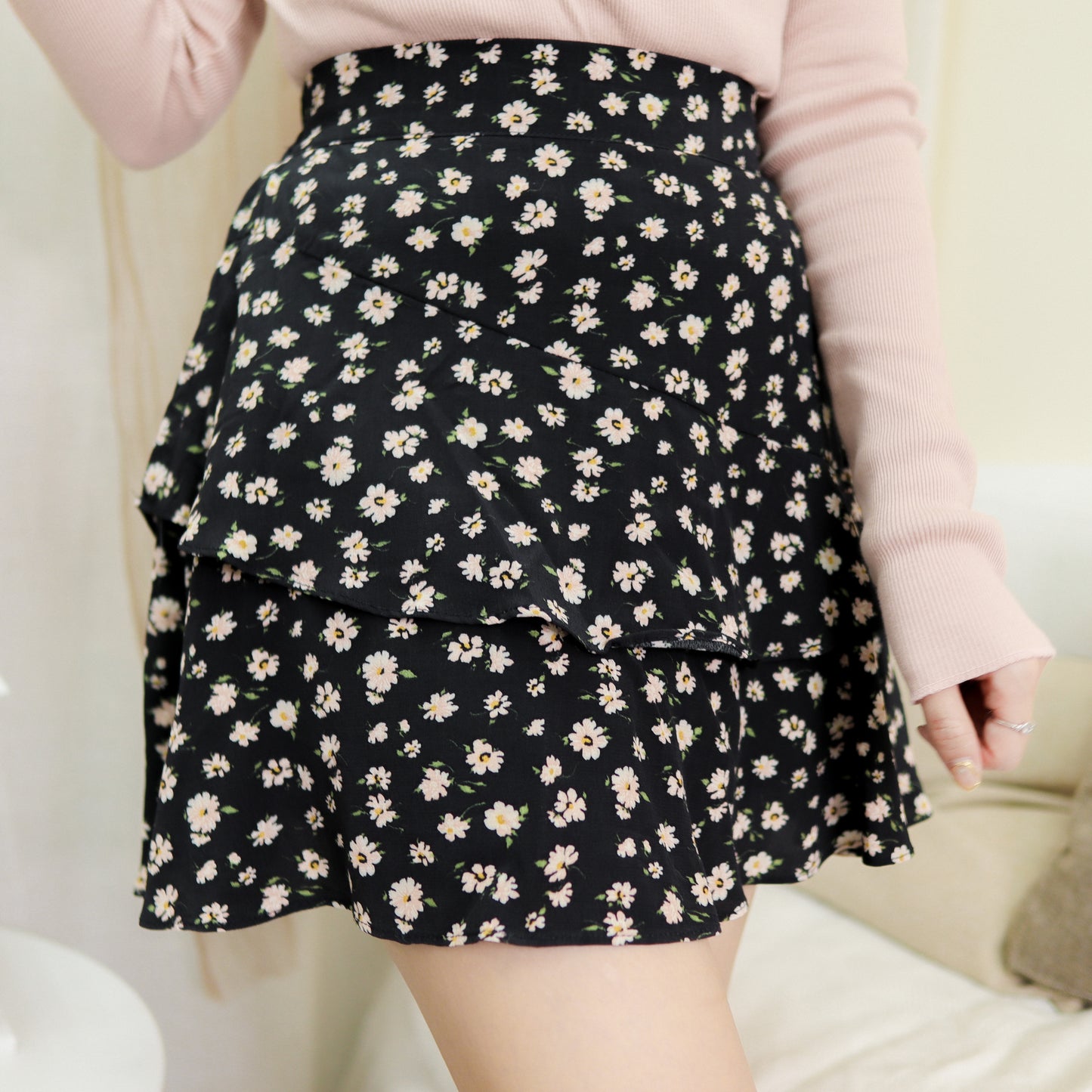 B160 WHITE DAY FLORAL SKIRT