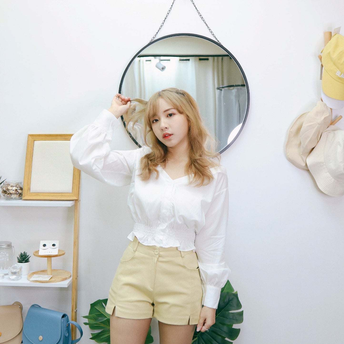 #B088 BE YOU SHORT - Letta A